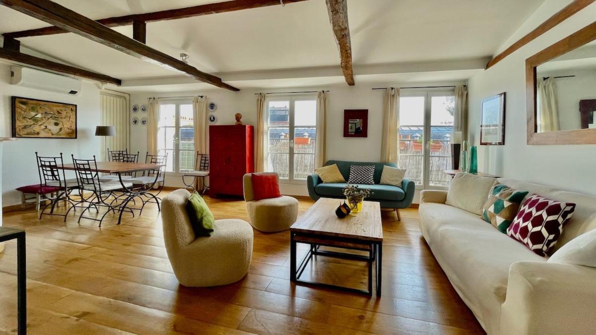 Odeon 1 Bedroom, Ac, Lift, Terrace, Garage Apartment *