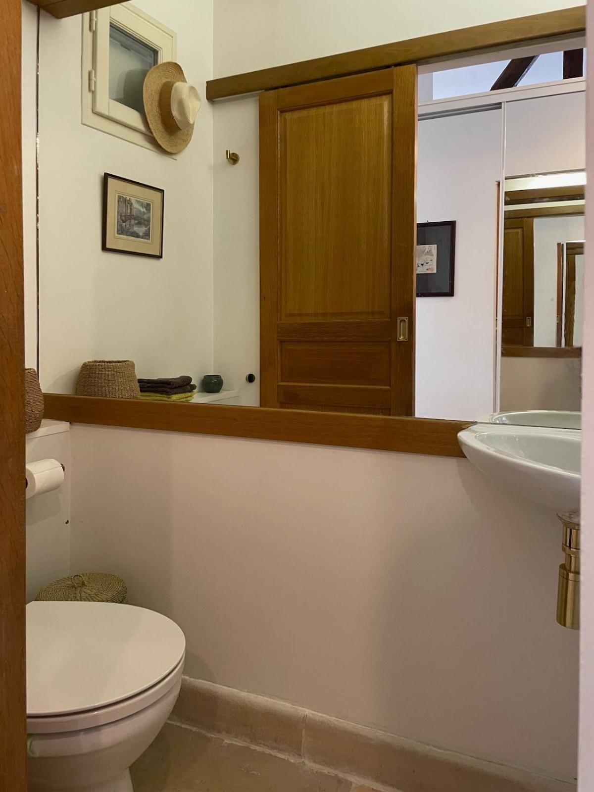Odeon 1 Bedroom, Ac, Lift, Terrace, Garage Apartment *