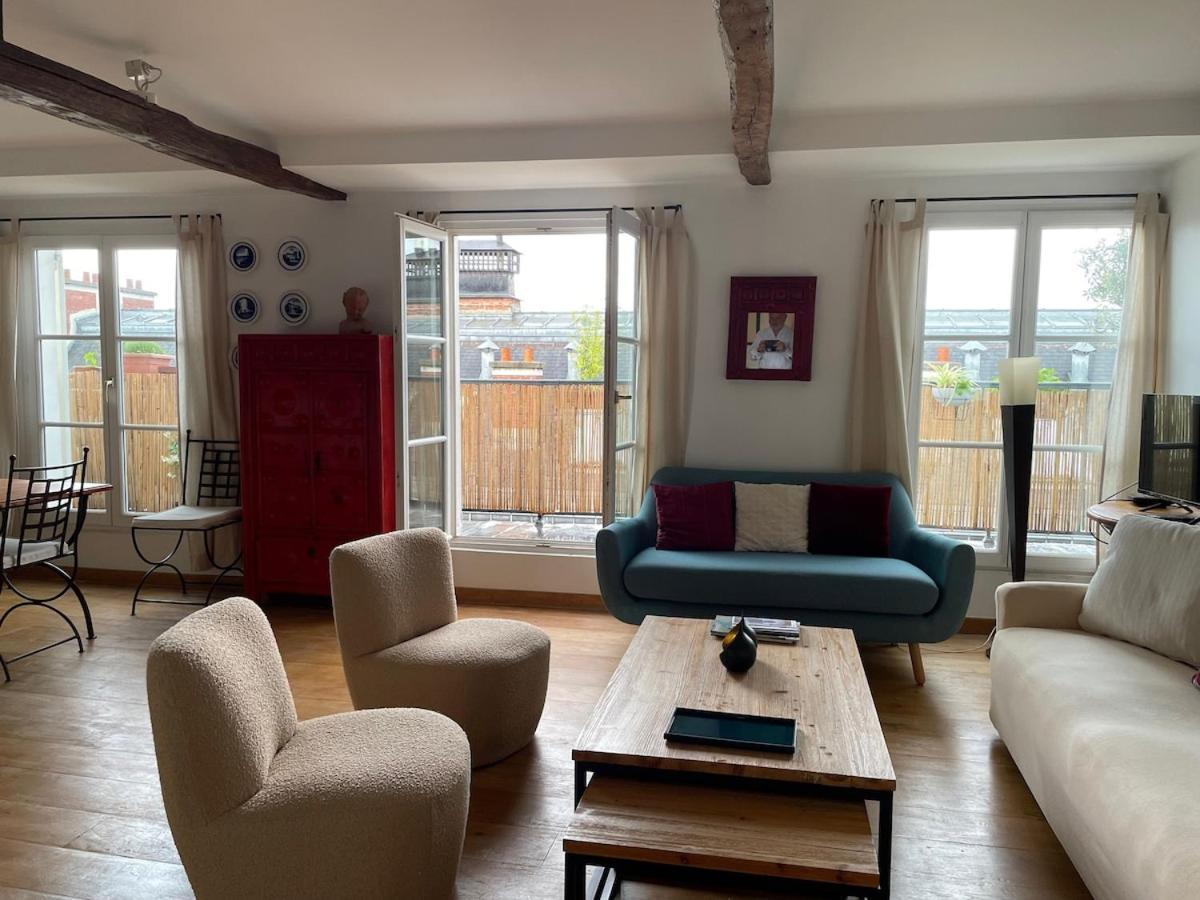 Apartment Odeon 1 Bedroom, Ac, Lift, Terrace, Garage
