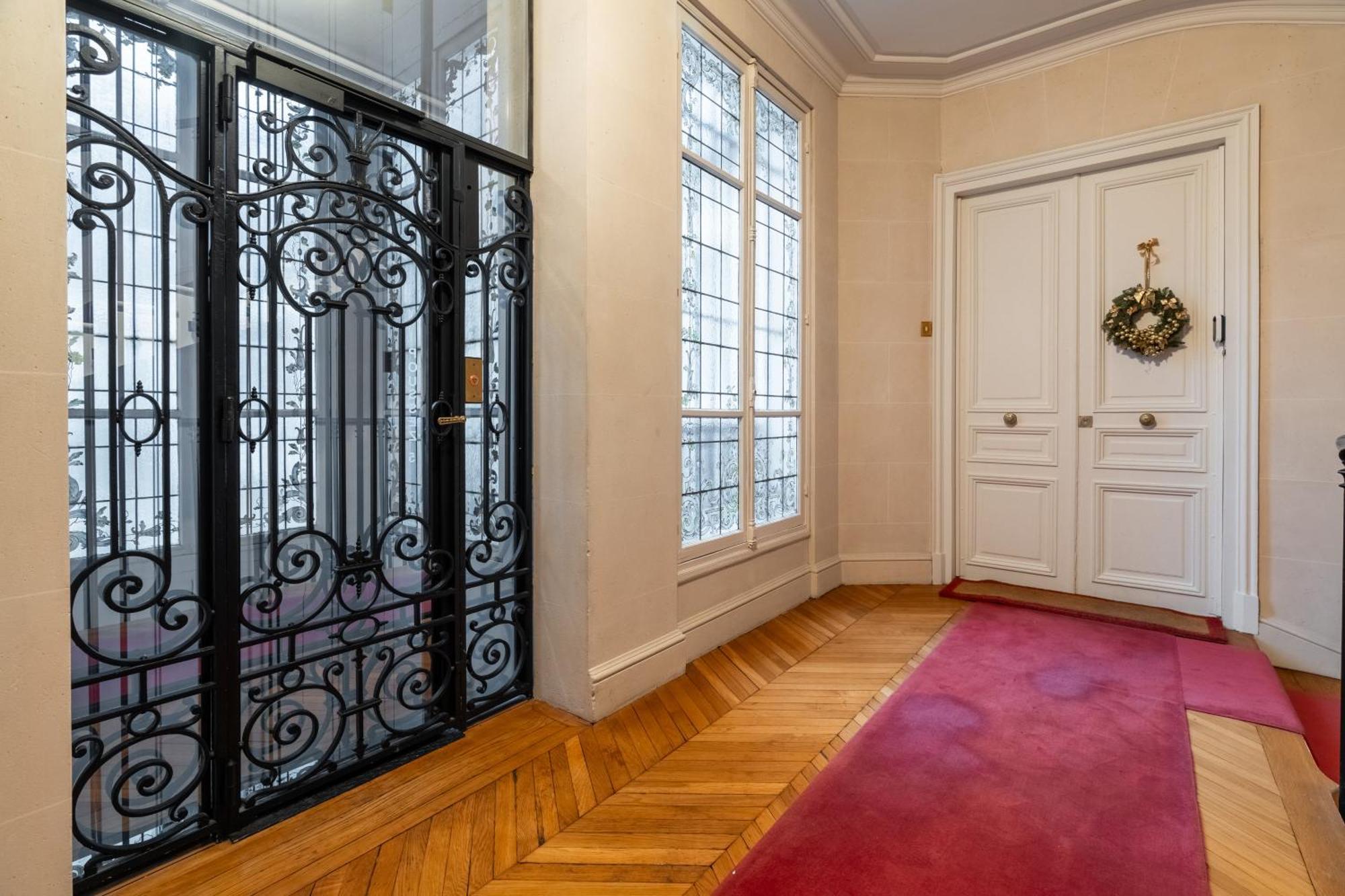 Apartment Palais Prive Luxe Vue Tour Eiffel Confort Exclusif Paris