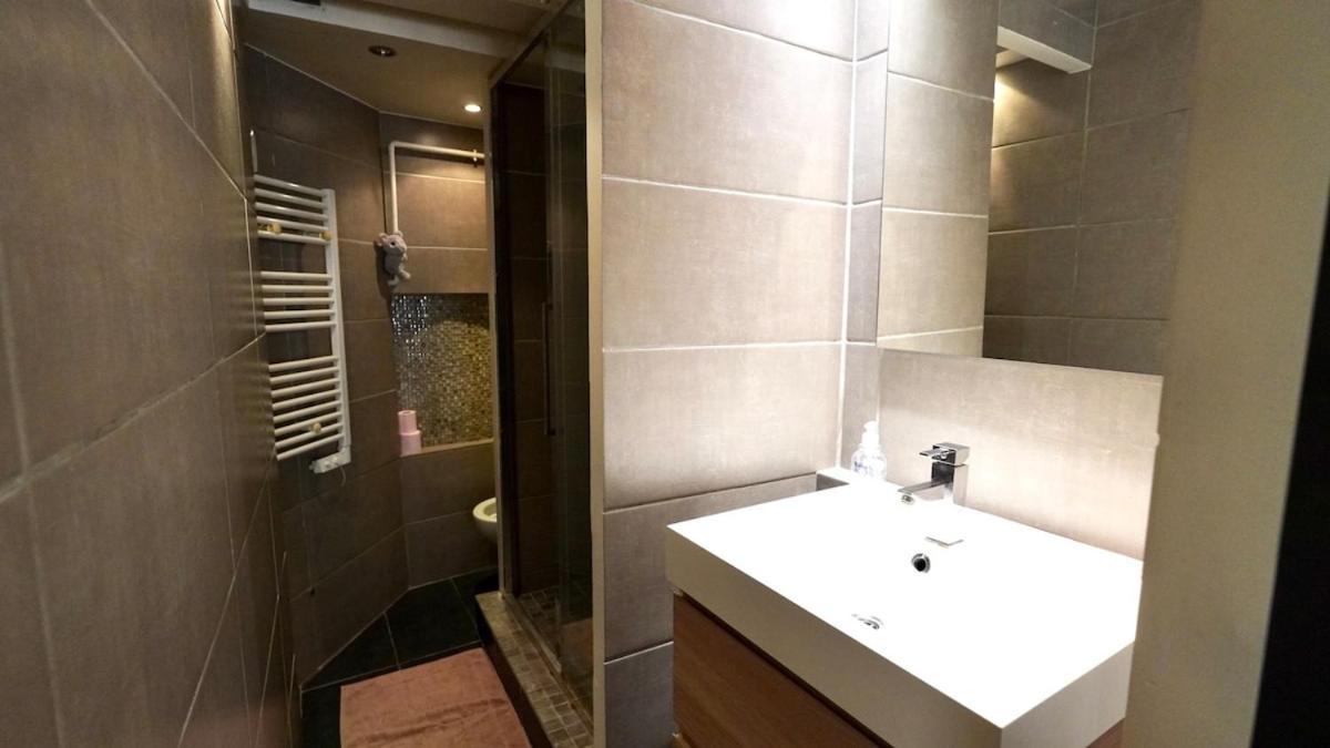 01 Grand At Rambuteau Apartment Paris