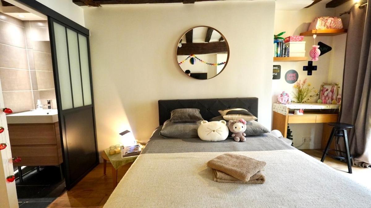 01 Grand At Rambuteau Apartment