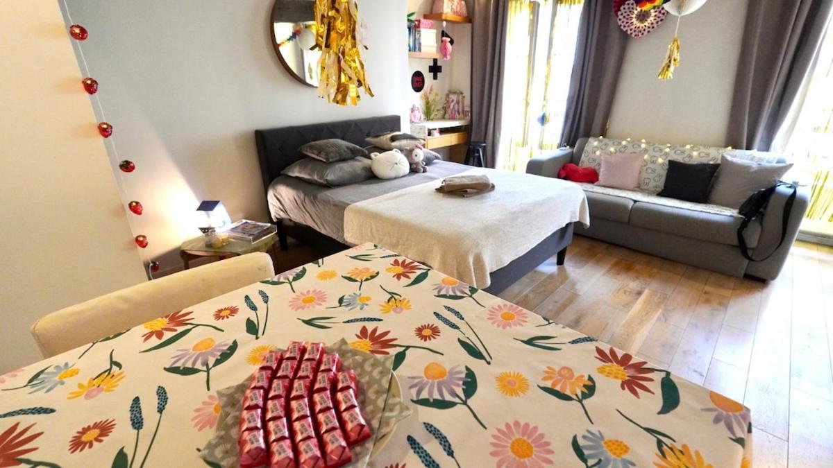 01 Grand At Rambuteau Apartment Paris