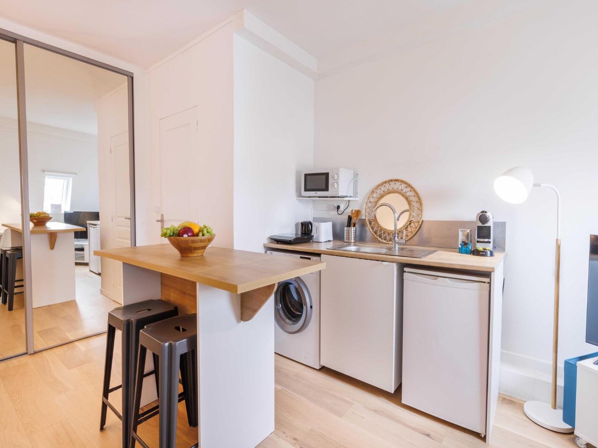 Charming - 9eme Arrd 2p - Grands Boulevards Apartment *