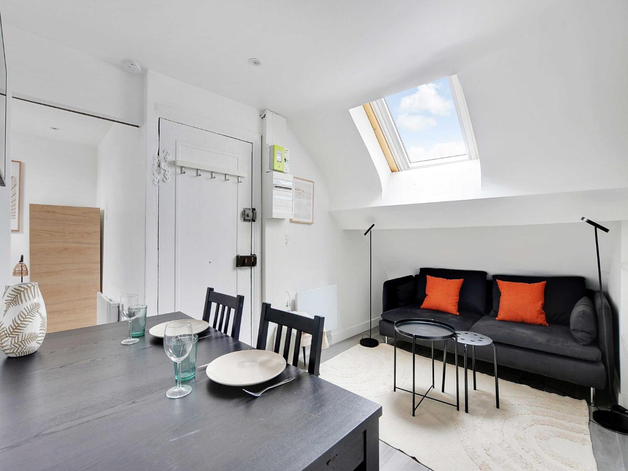 In The Heart Of - Rivoli - Mobility Lease *