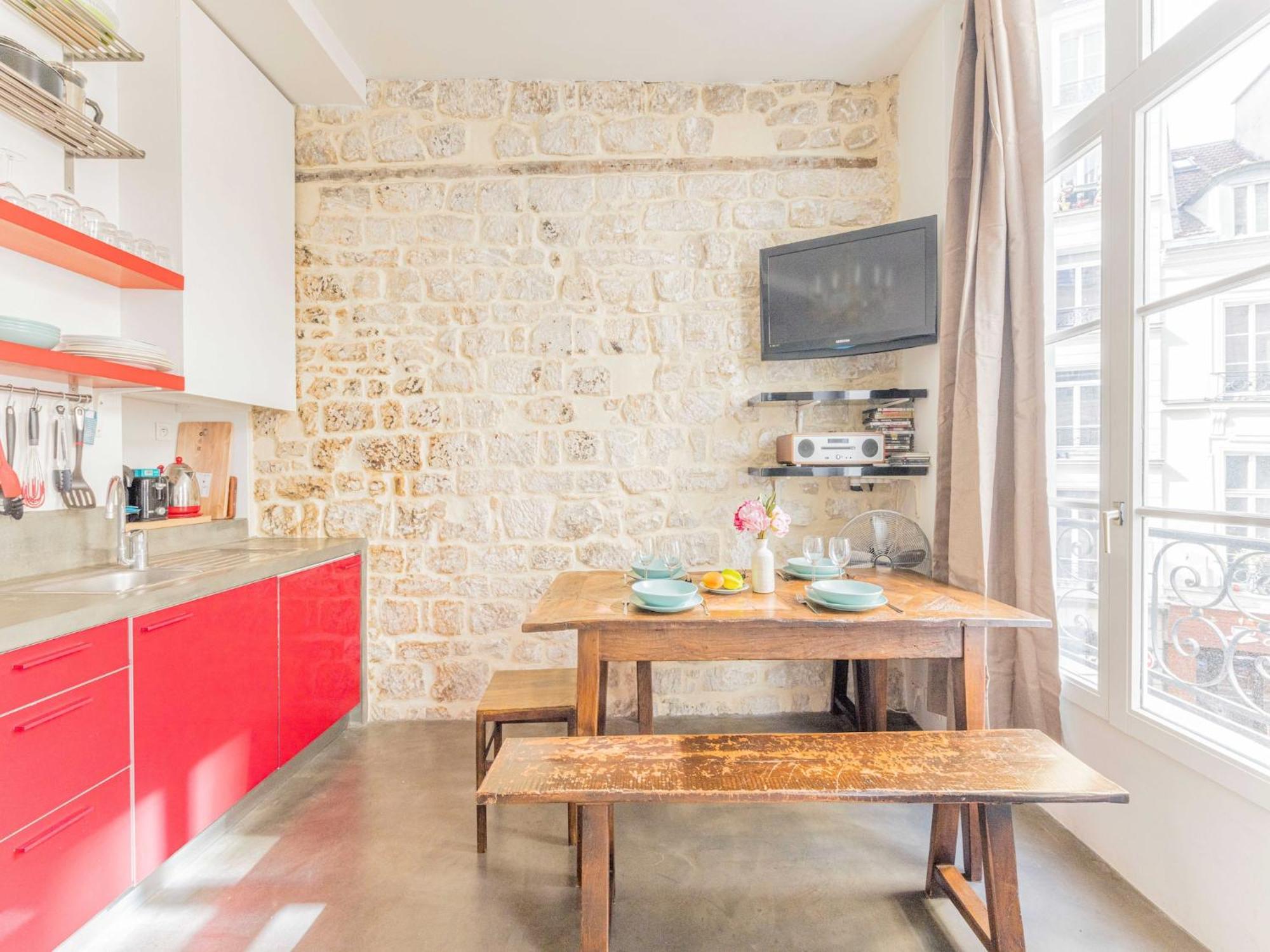 Charming - Sentier - Mobility Lease Apartment *