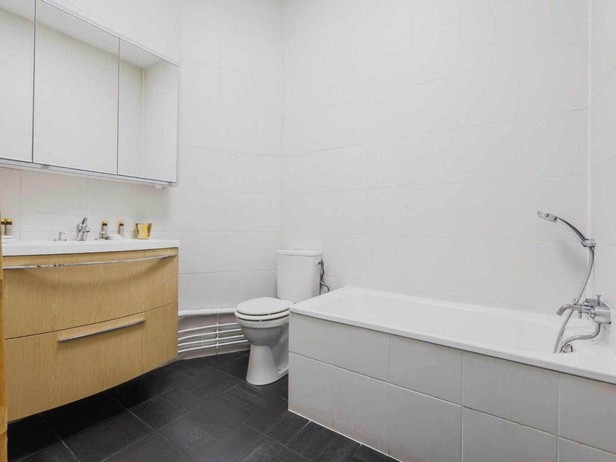 Peaceful Flat - 2bd 9p - Passy Tour Eiffel Apartment Paris