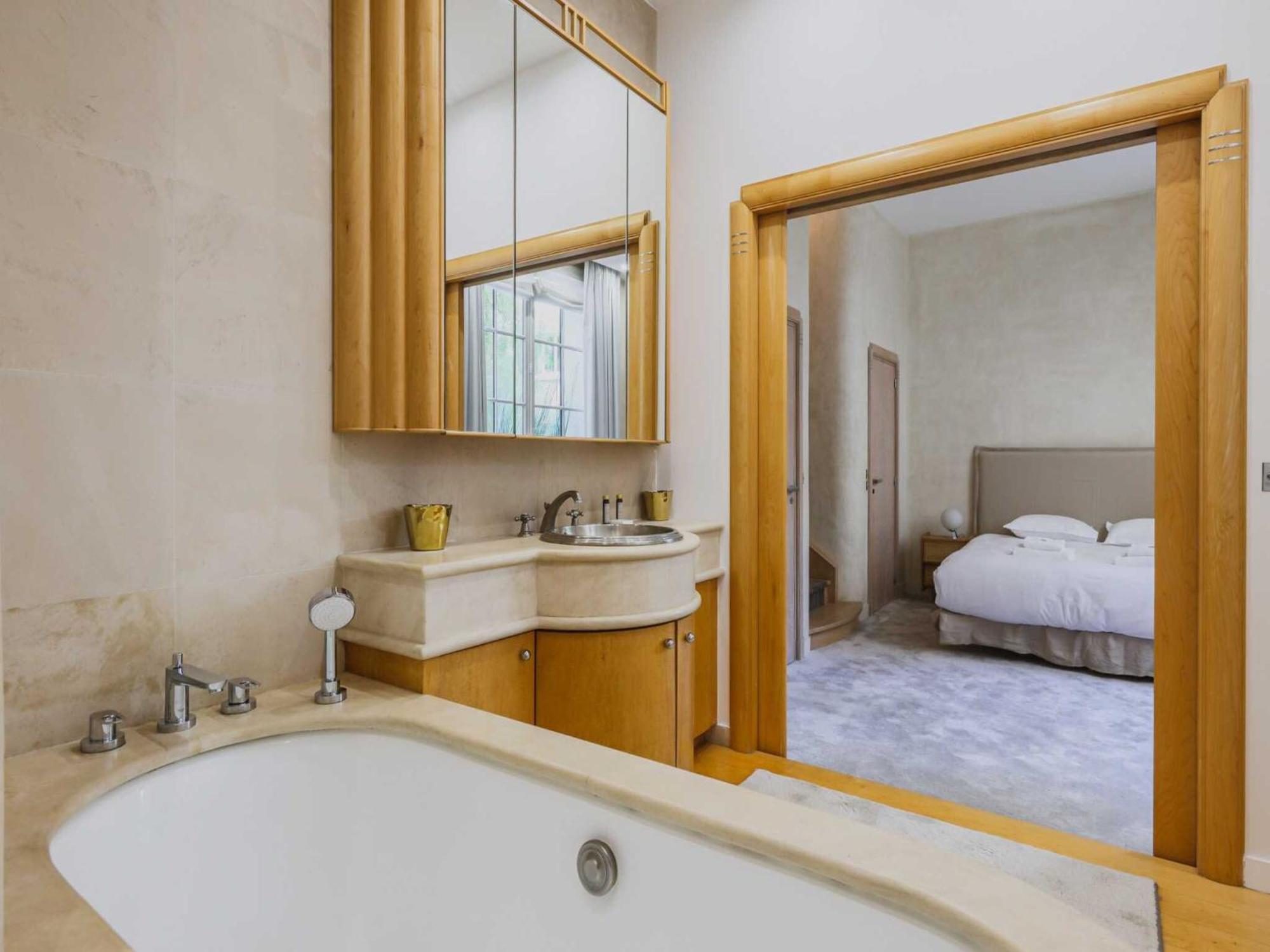 Apartment Peaceful Flat - 2bd 9p - Passy Tour Eiffel *