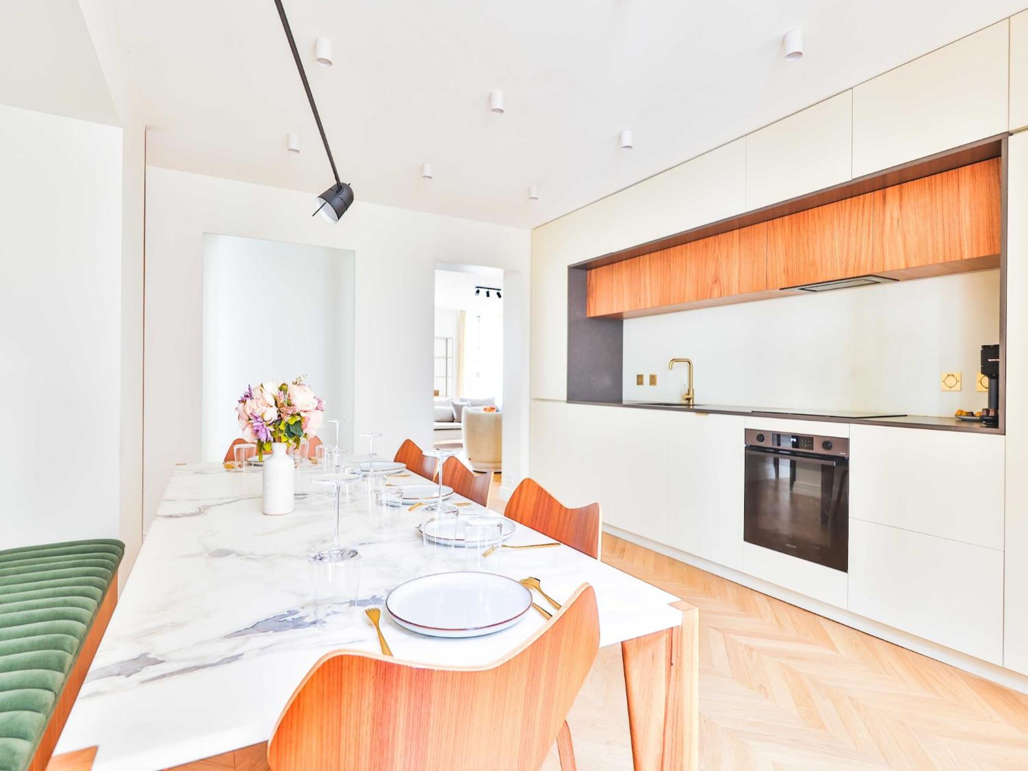 Beautiful Modern 3 Bdr 6p C Ur De Paris
