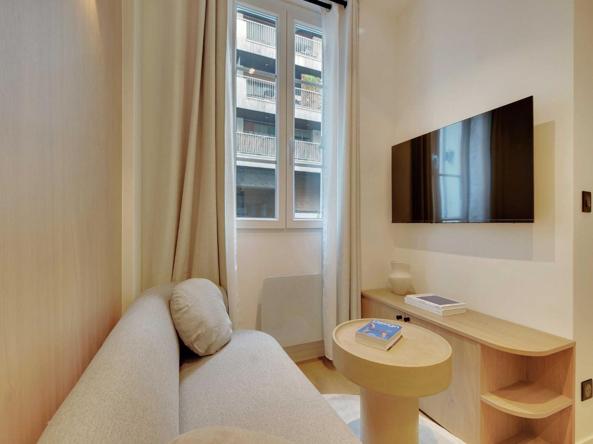 Apartment Charming - 16th District - Mobility Lease