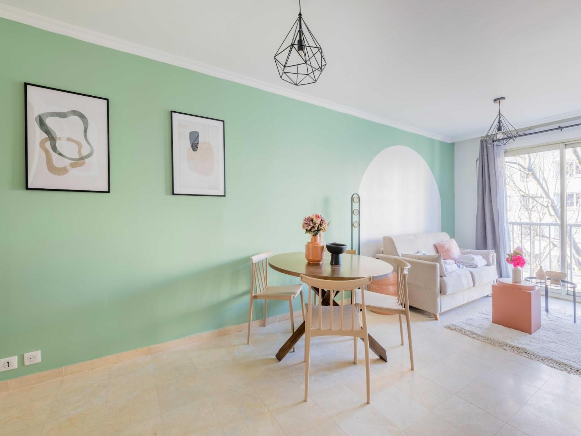 Apartment Chic Parisian 1-bedroom In Vibrant 10th Arr - Mobility Lease *