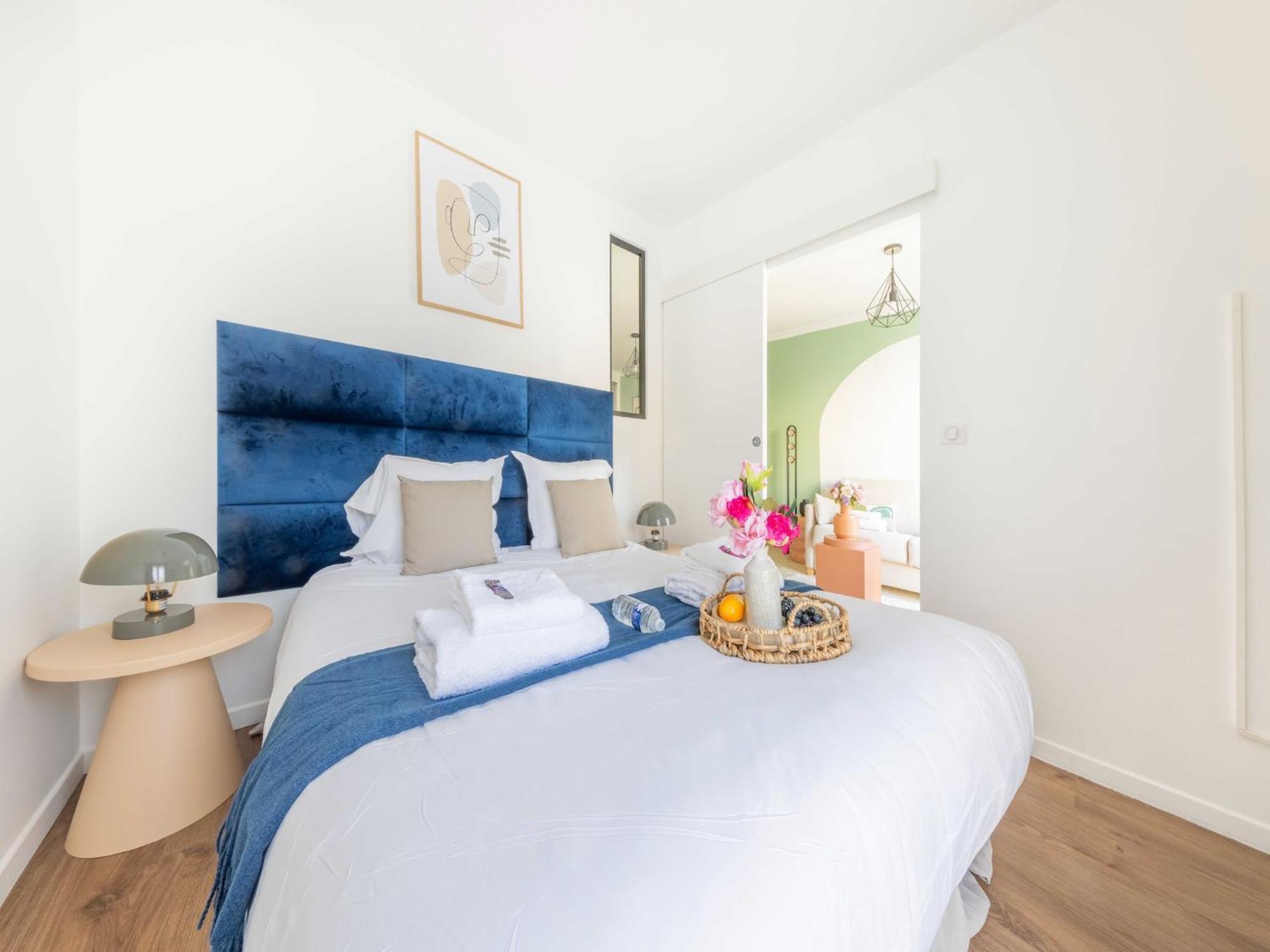 Chic Parisian 1-bedroom In Vibrant 10th Arr - Mobility Lease