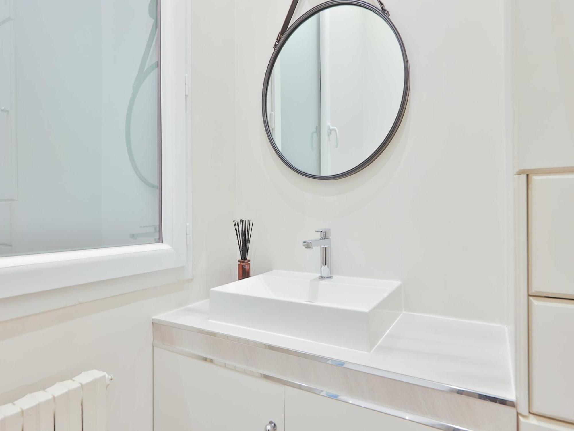 Exceptional Flat - Near Trocadero - Mobility Lease