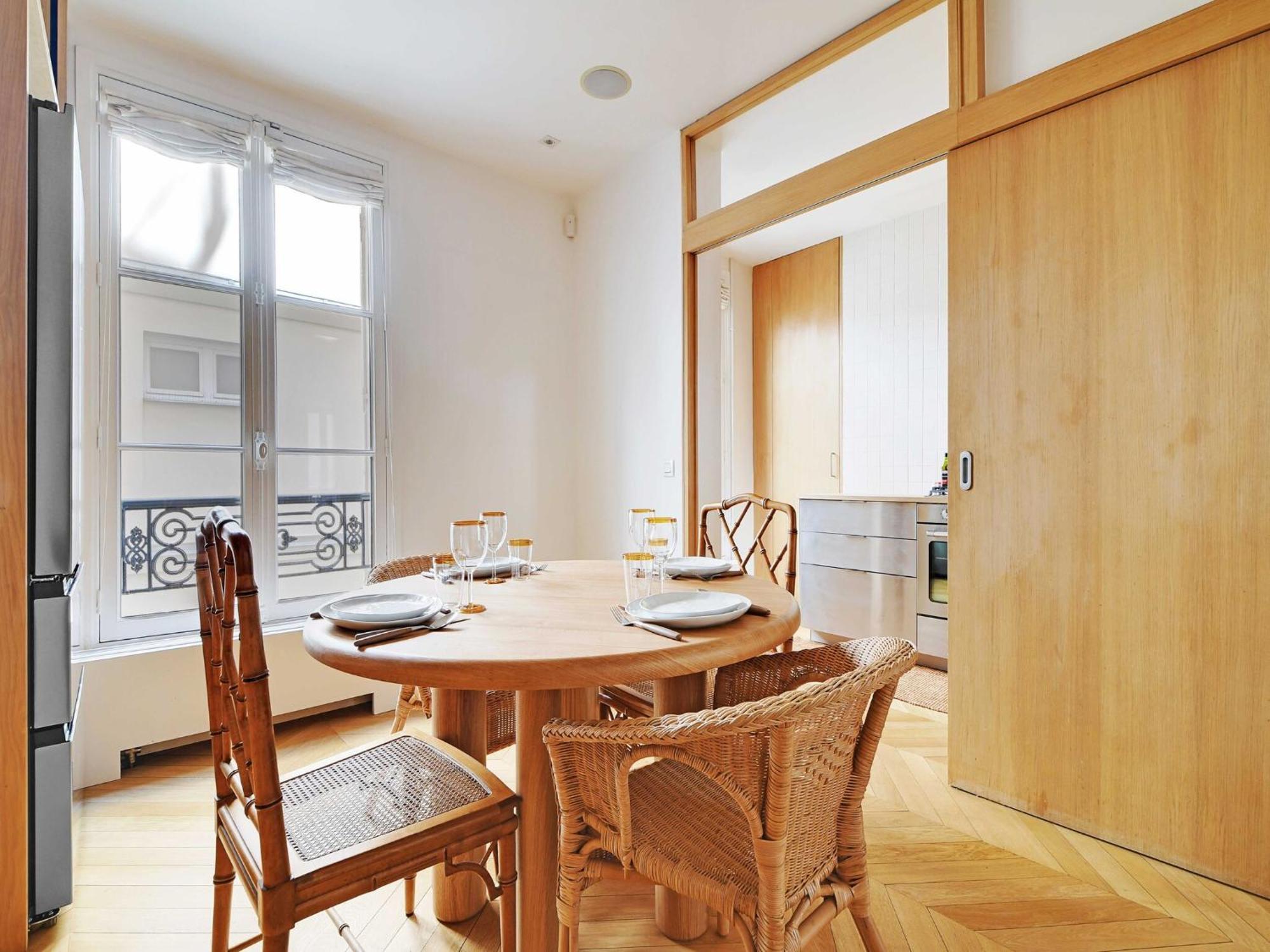 Charm And Modernity - 3bd-6p - Odeon Luxembourg Apartment *