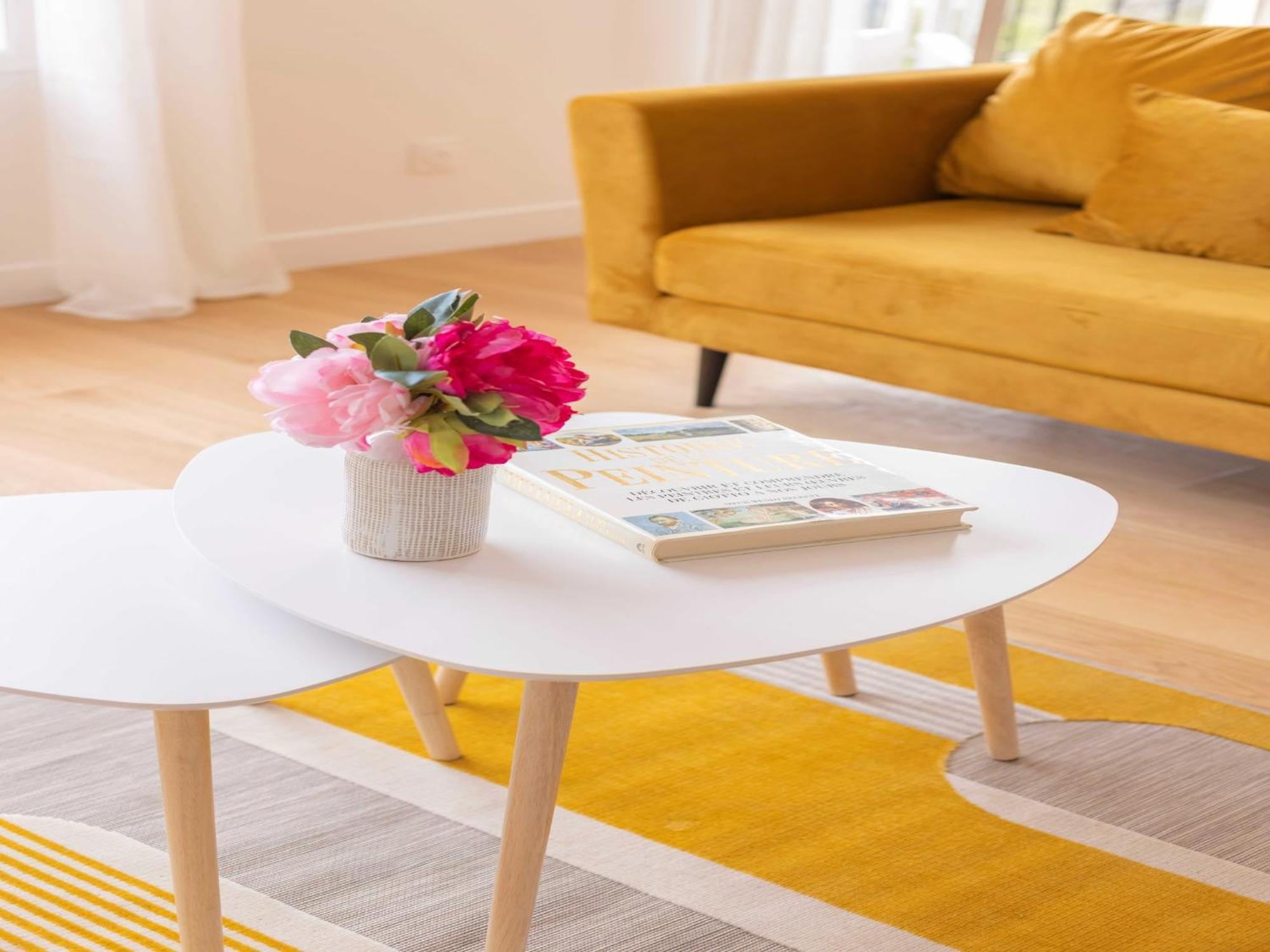 Magnificent -2br 4p - Porte Maillot Apartment *