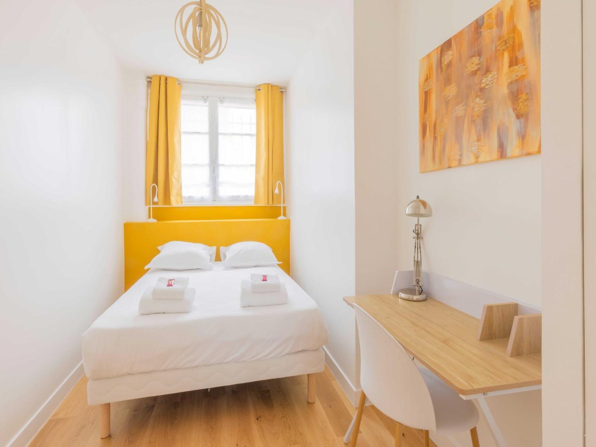 Magnificent -2br 4p - Porte Maillot Apartment