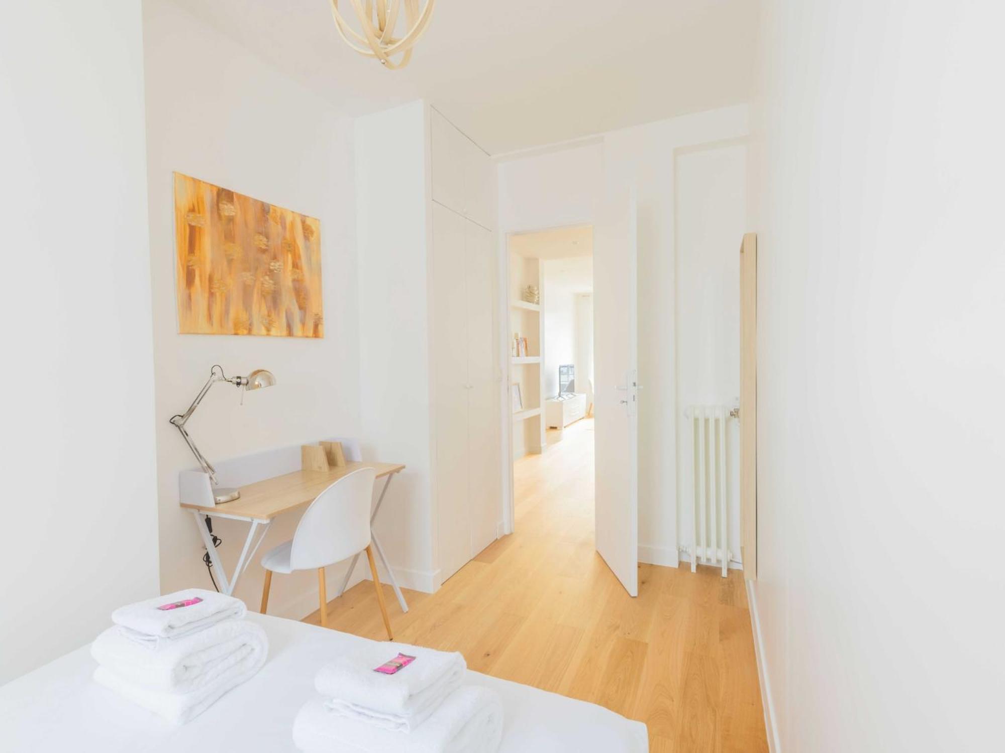 Apartment Magnificent -2br 4p - Porte Maillot Paris