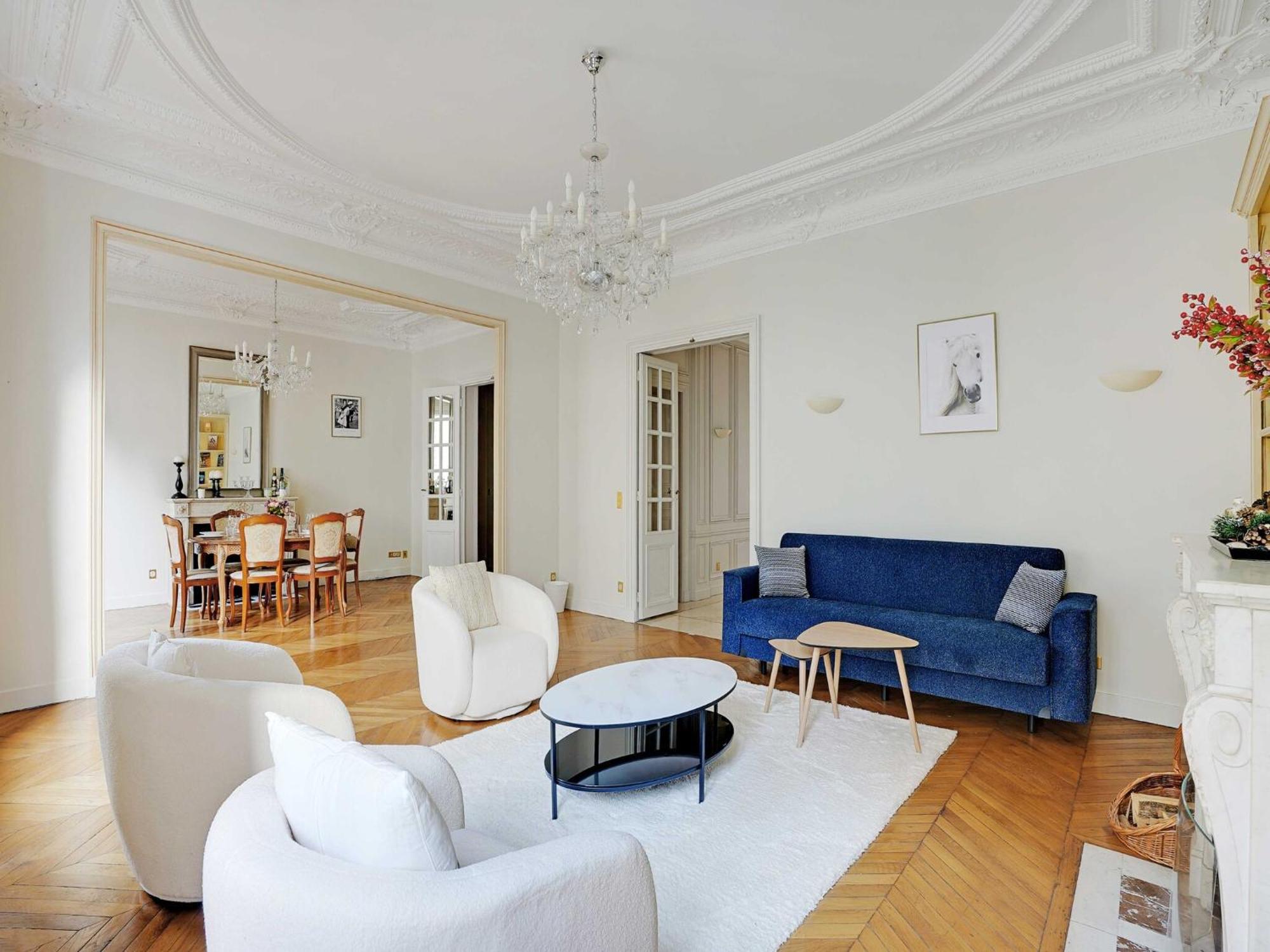 Splendid Spacious Apartment- Mobility Lease Apartment