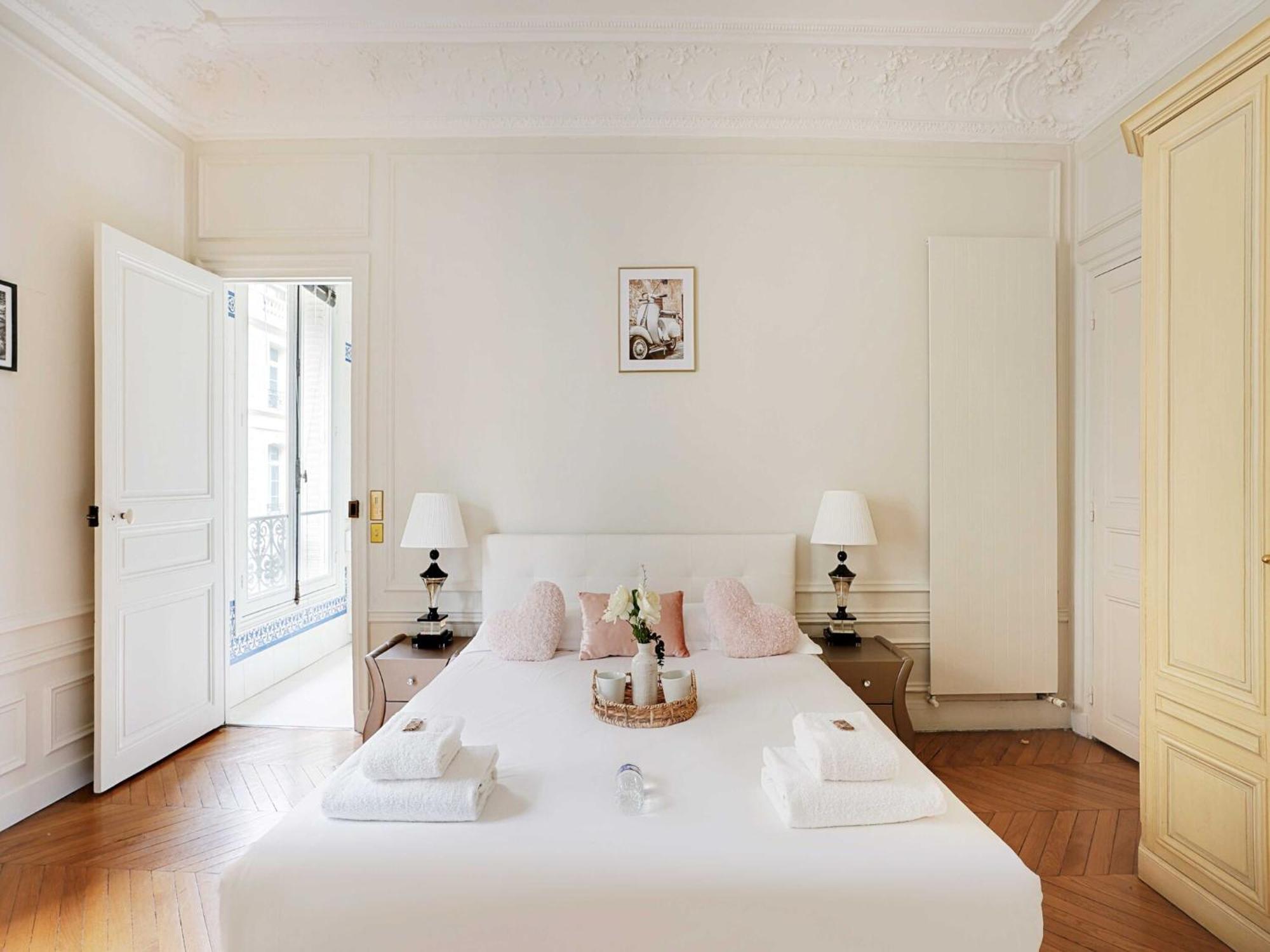 Splendid Spacious Apartment- Mobility Lease Apartment Paris