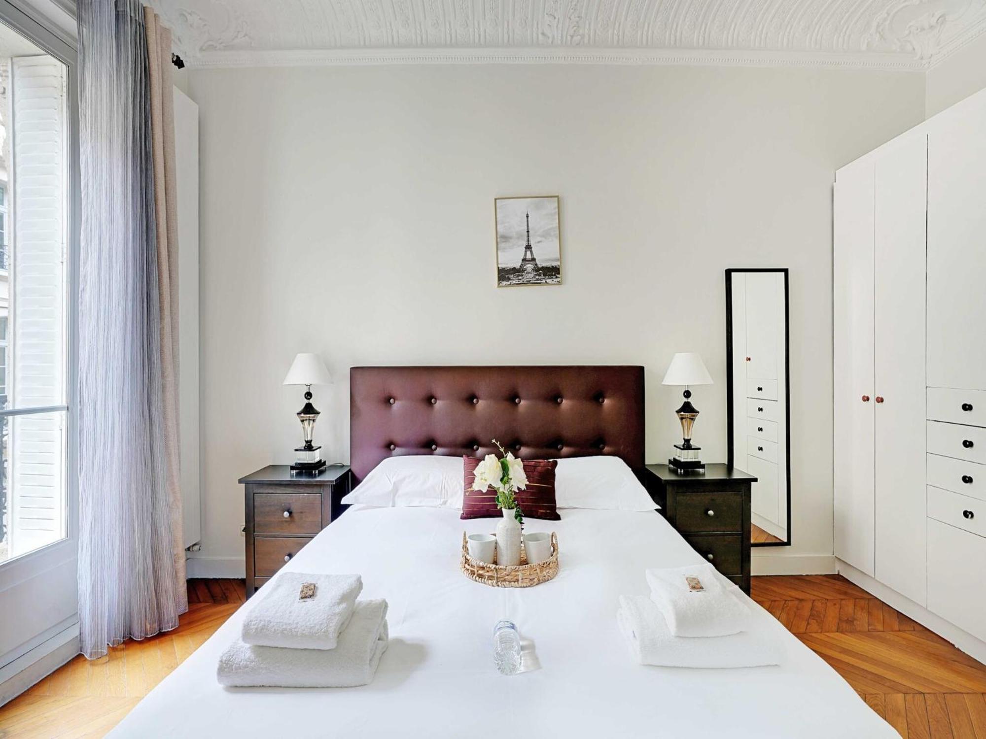 Splendid Spacious Apartment- Mobility Lease Apartment