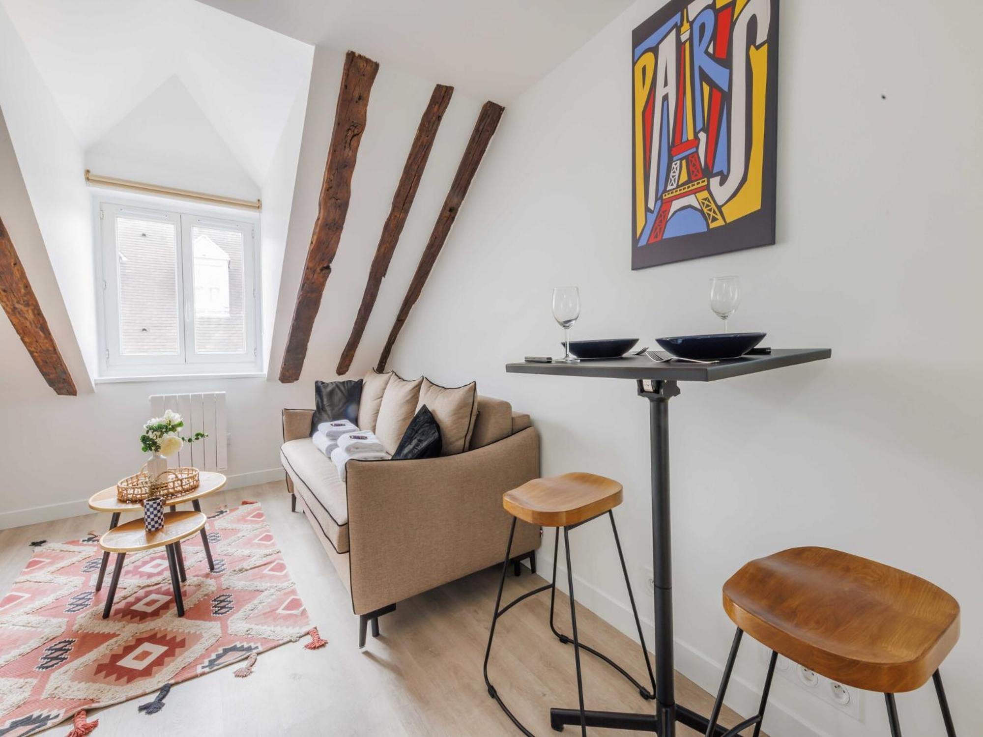Charming - Invalides - Mobility Lease *