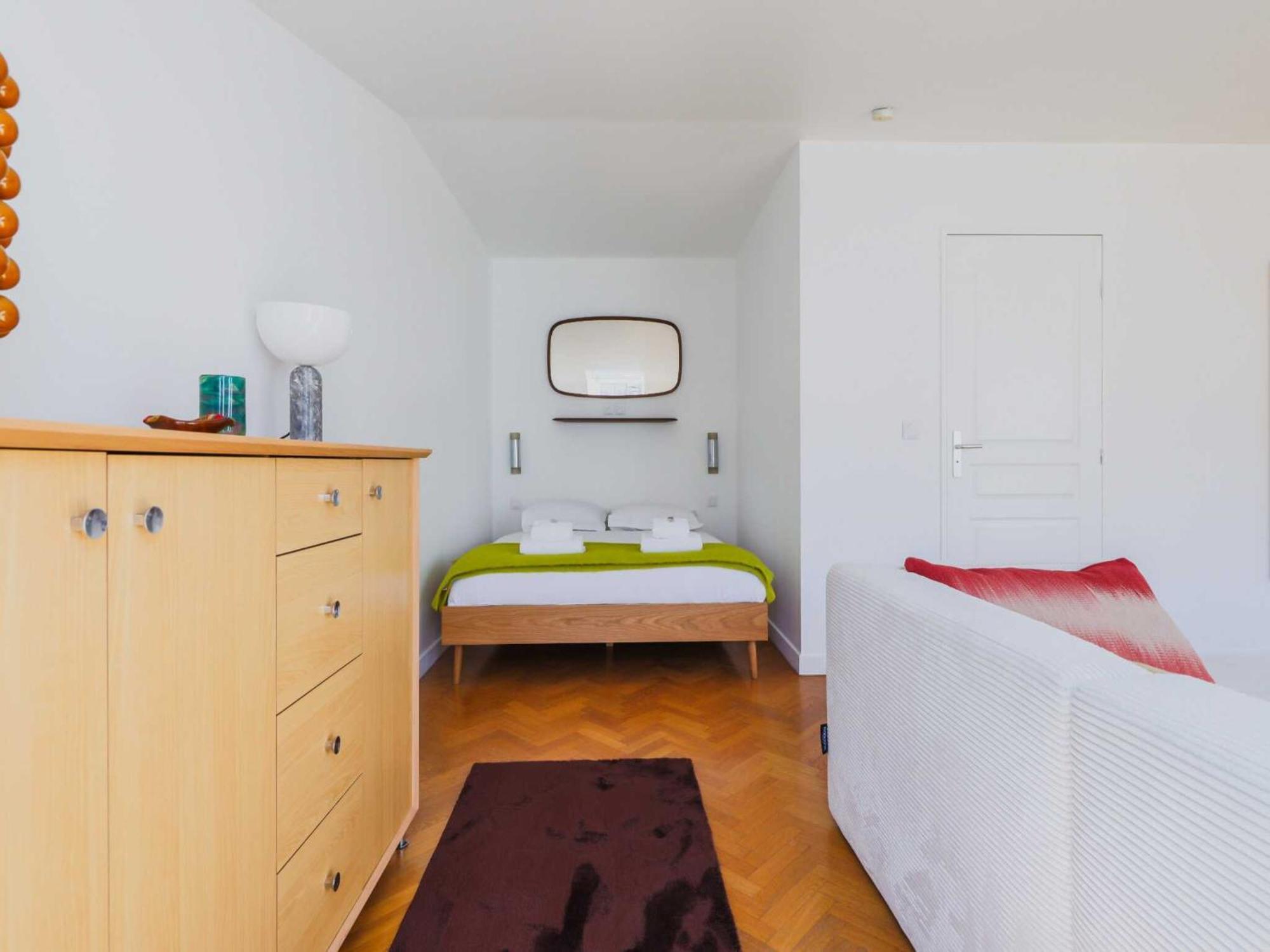 Intimate Flat - 2p- Sentier Apartment