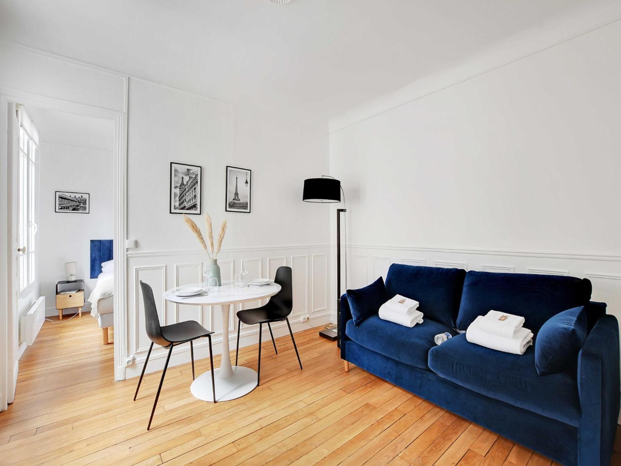 Charming Near The Eiffel Tower - Mobility Lease *