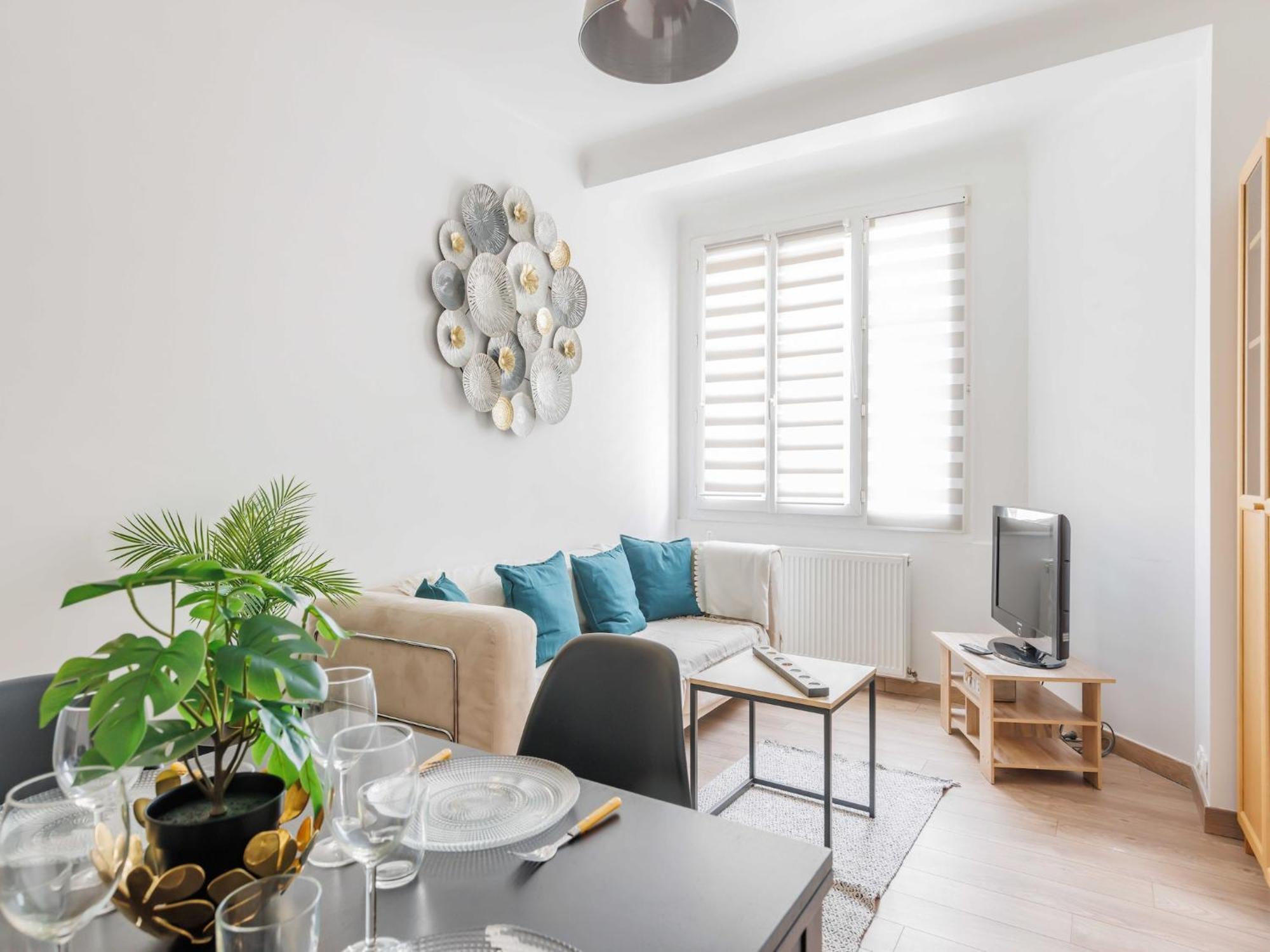 Charming Near Canal De L'ourcq - Mobility Lease Apartment *