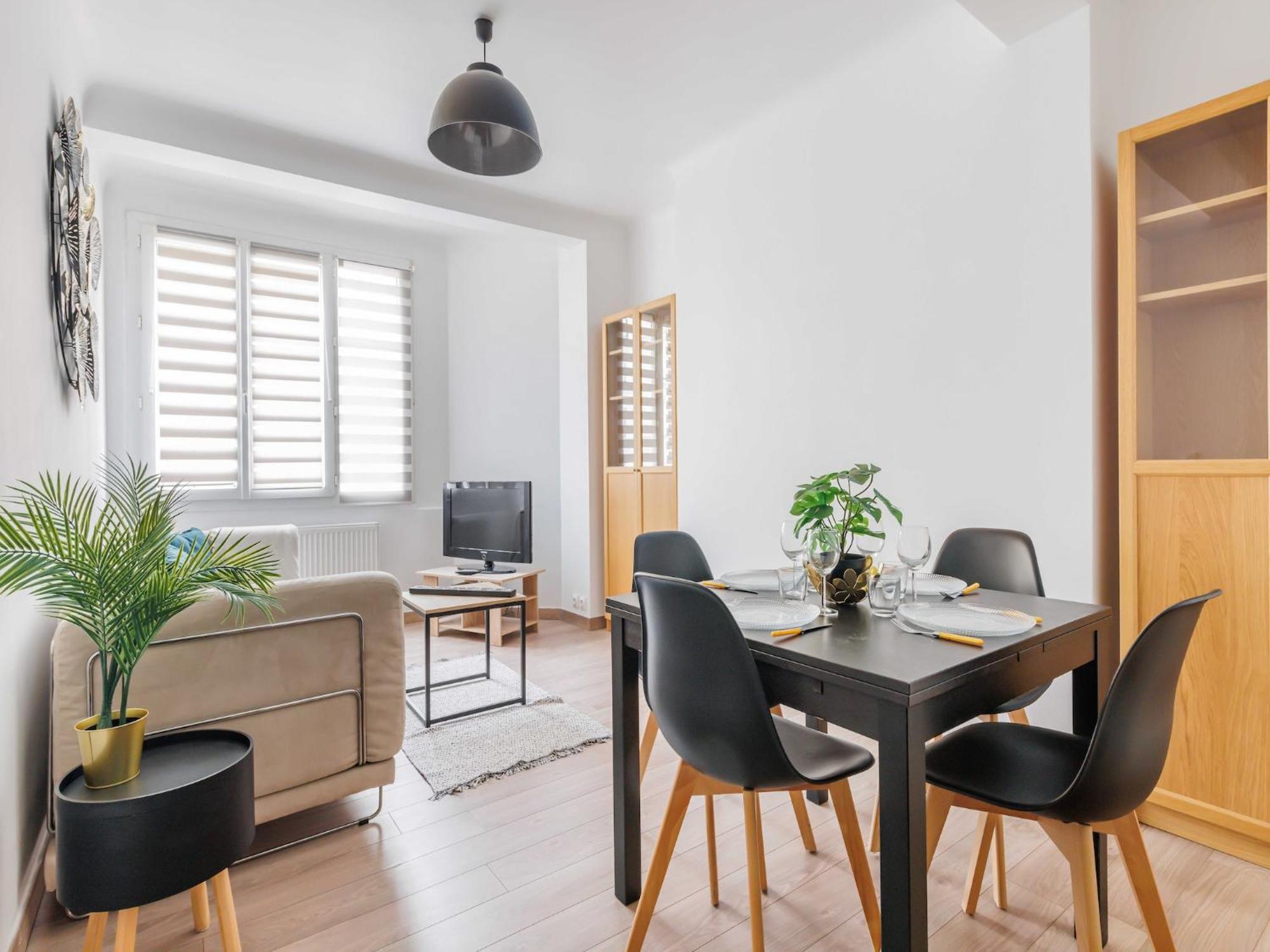 Charming Near Canal De L'ourcq - Mobility Lease Apartment Paris