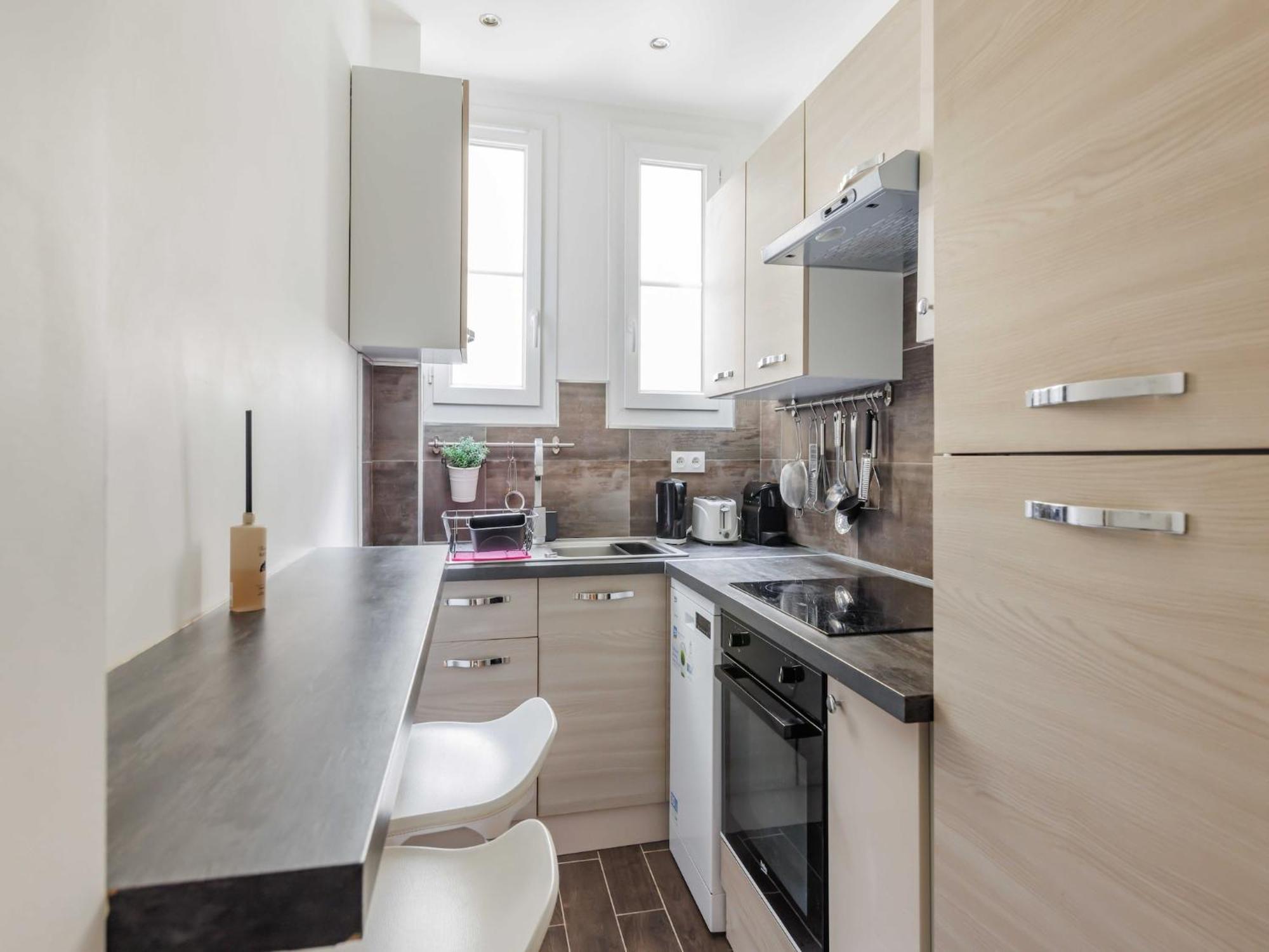 Apartment Charming Near Canal De L'ourcq - Mobility Lease Paris