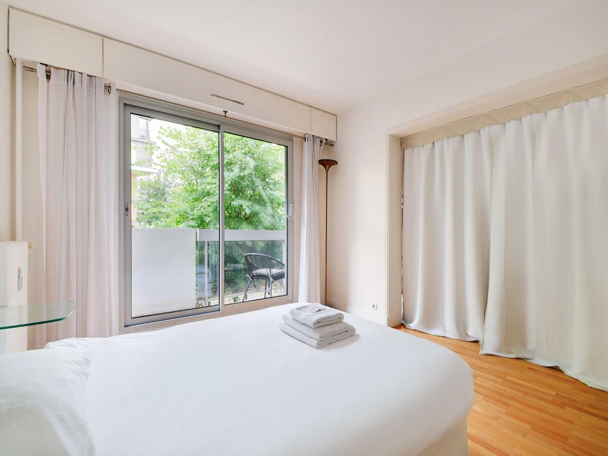Cosy With Balcony- 3br 5p- Tour-eiffel * Paris