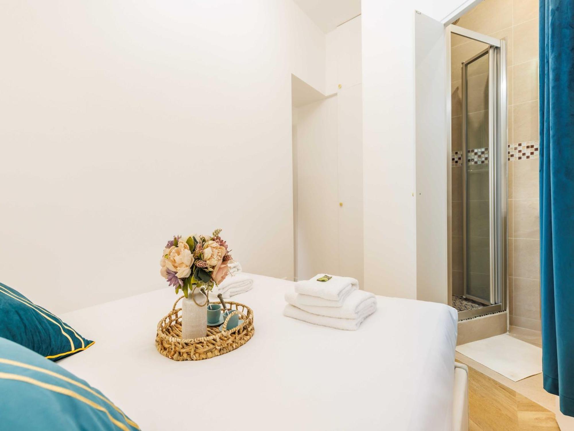 Charming In The Heart Of The 16th District - Mobility Lease
