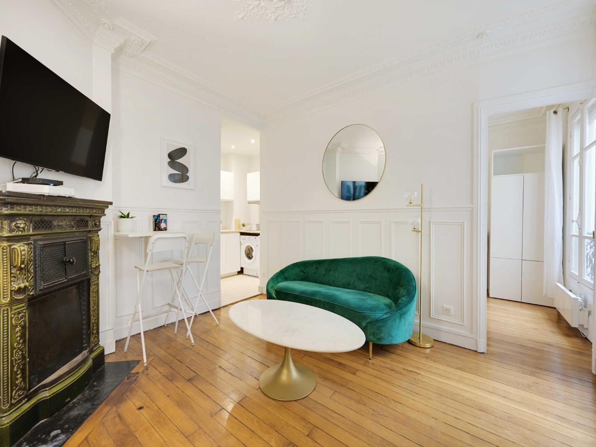 Apartment Superb Appt - 17th Ard - Mobility Lease *