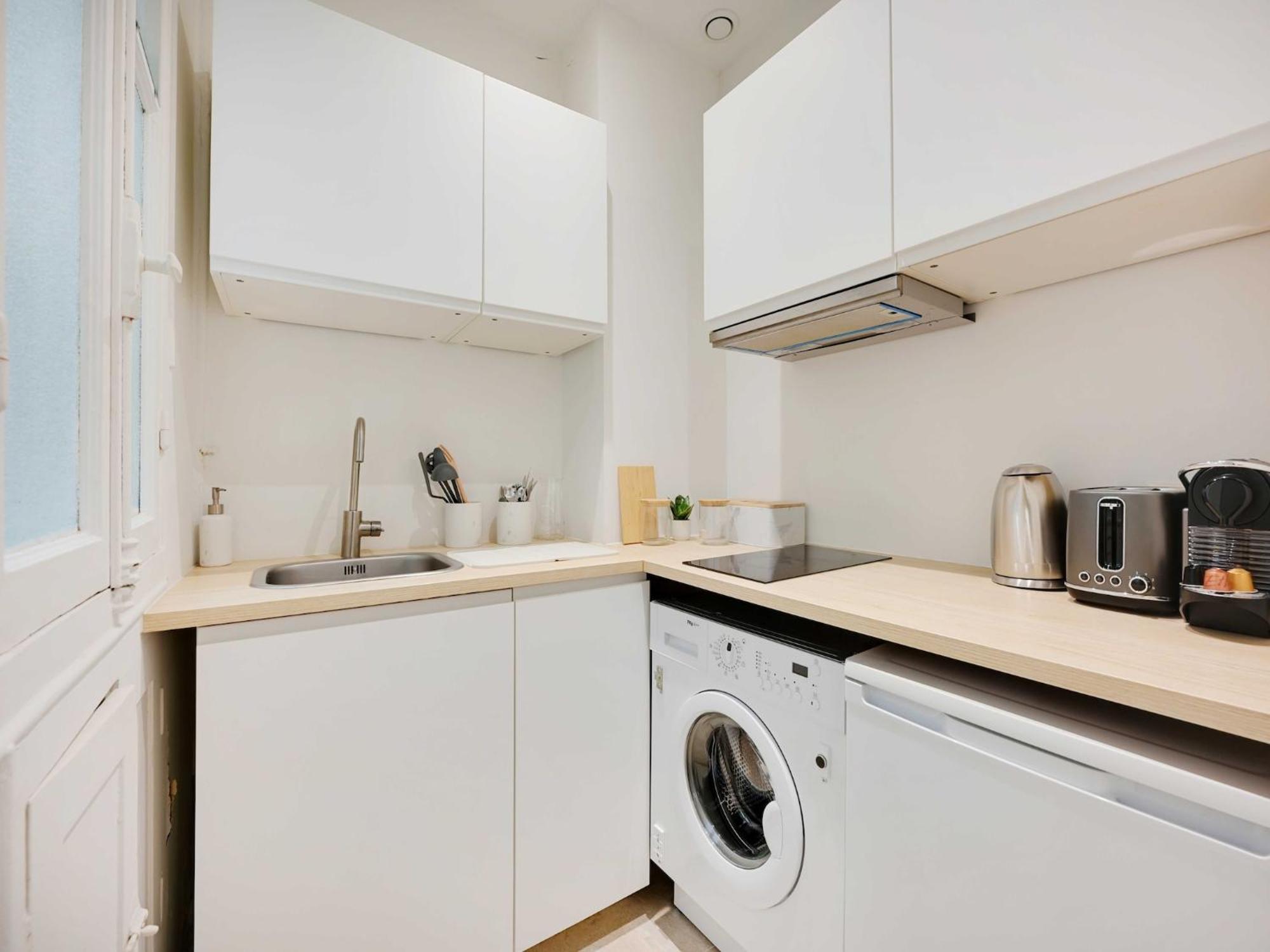 Superb Appt - 17th Ard - Mobility Lease Apartment Paris