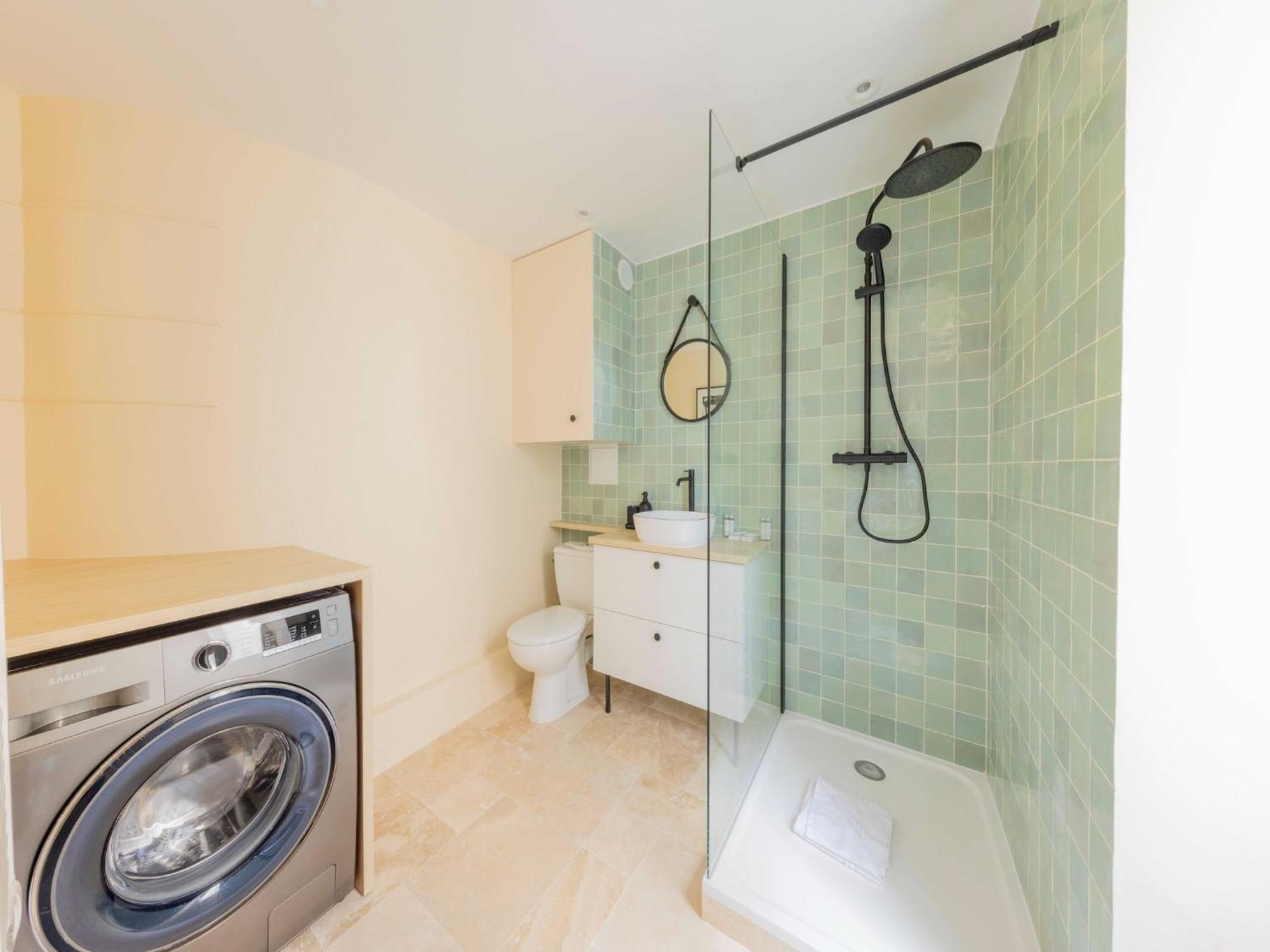 Charming Near Invalides - Mobility Lease Apartment *