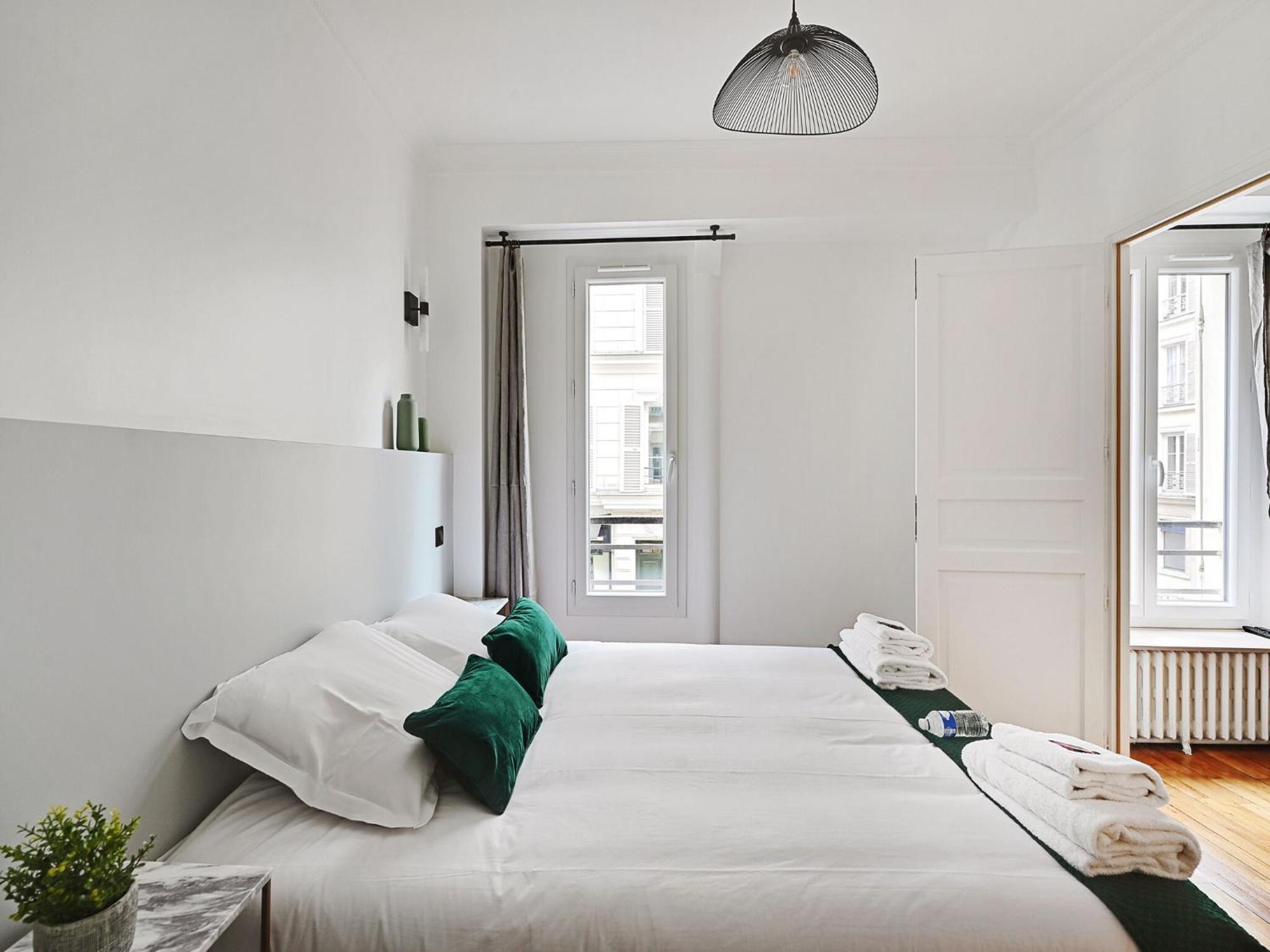 Apartment Charming Flat - 1 Bdr 2p Ternes - 17e