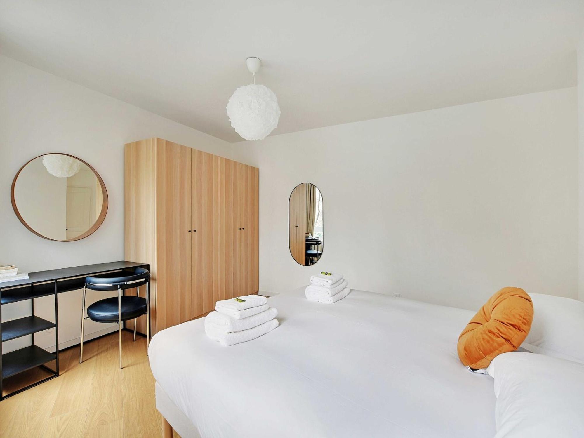 Superb 2 Bedroom 4p Alesia *