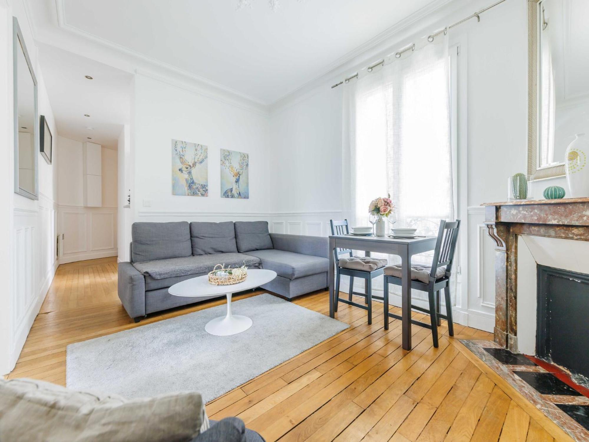 Charming - 1 Bdr 2 P - 15eme