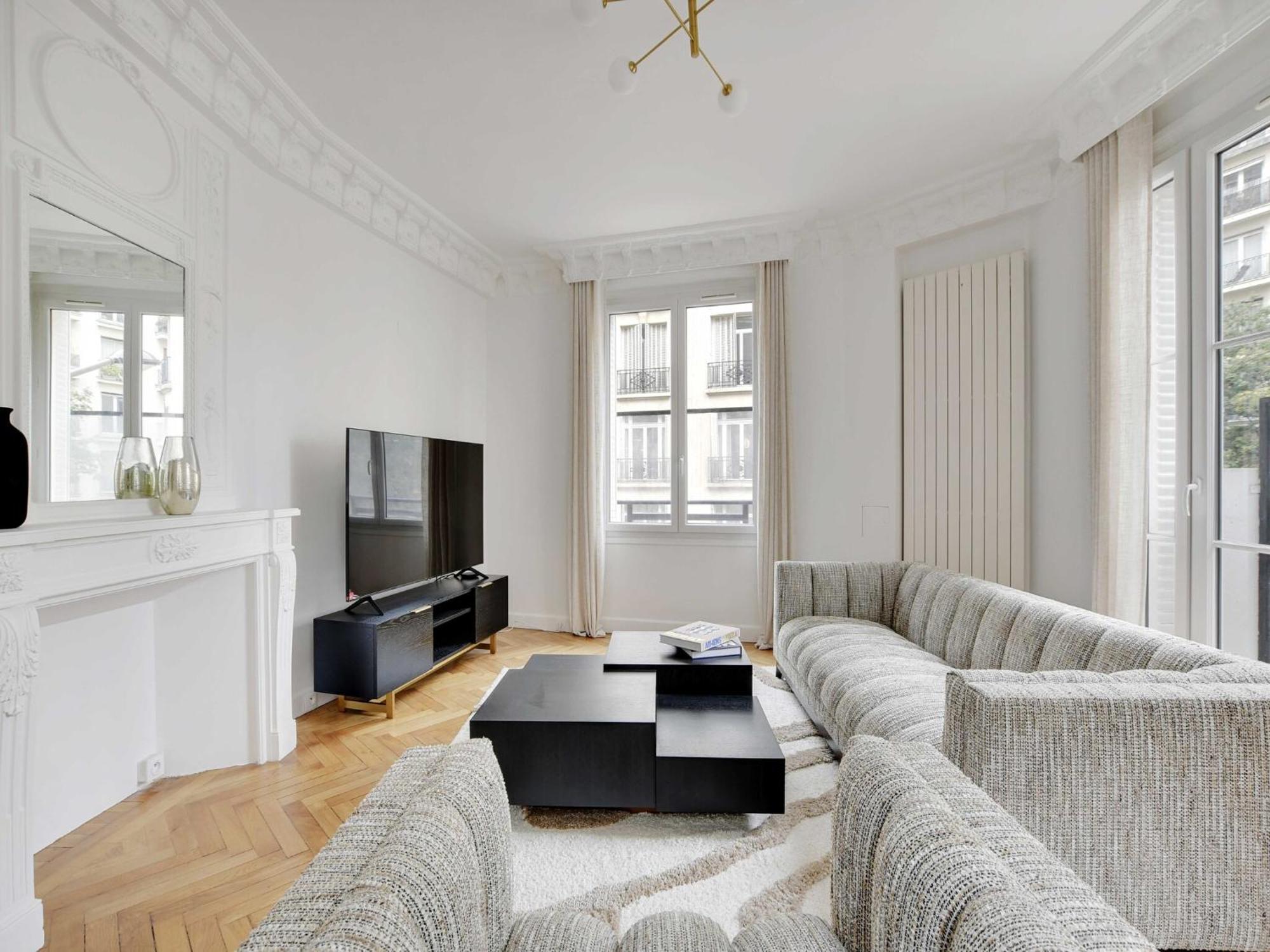 Exceptional - 3bd 6p - Trocadero *
