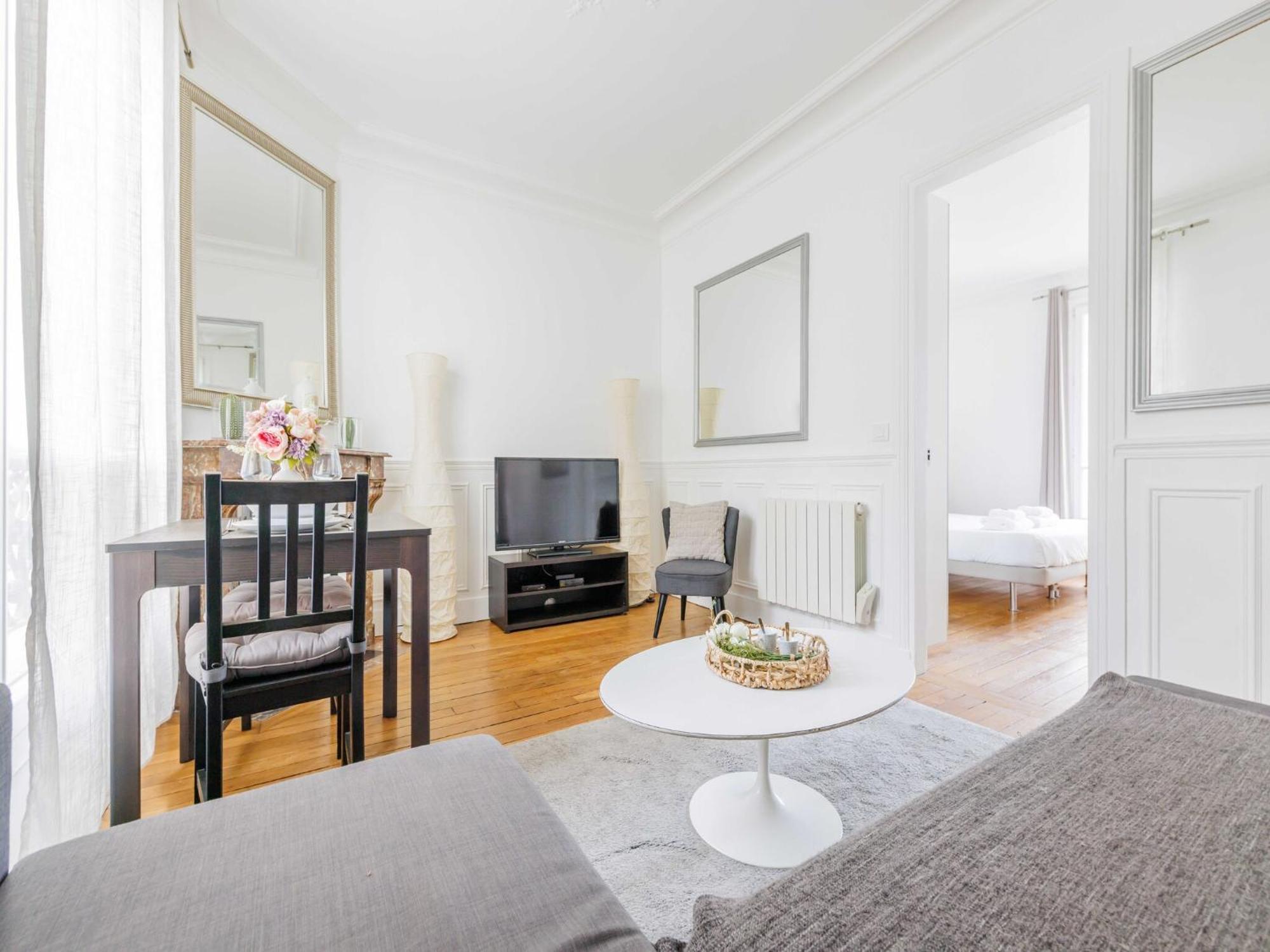 Charming - 1 Bdr 2 P - 15eme Apartment