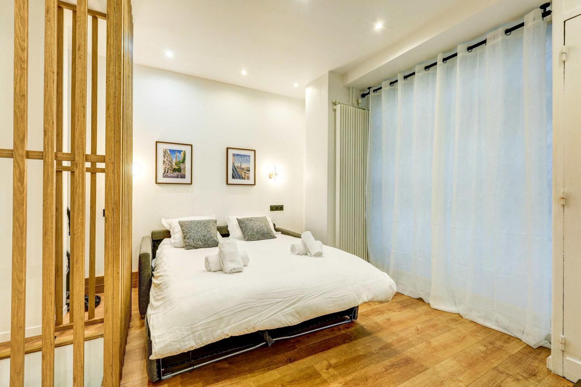 Modern And Renovated Next To Sacre-coeur * Paris