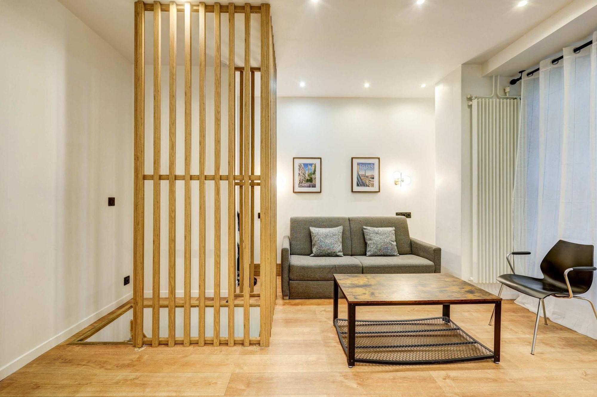 Modern And Renovated Next To Sacre-coeur Apartment