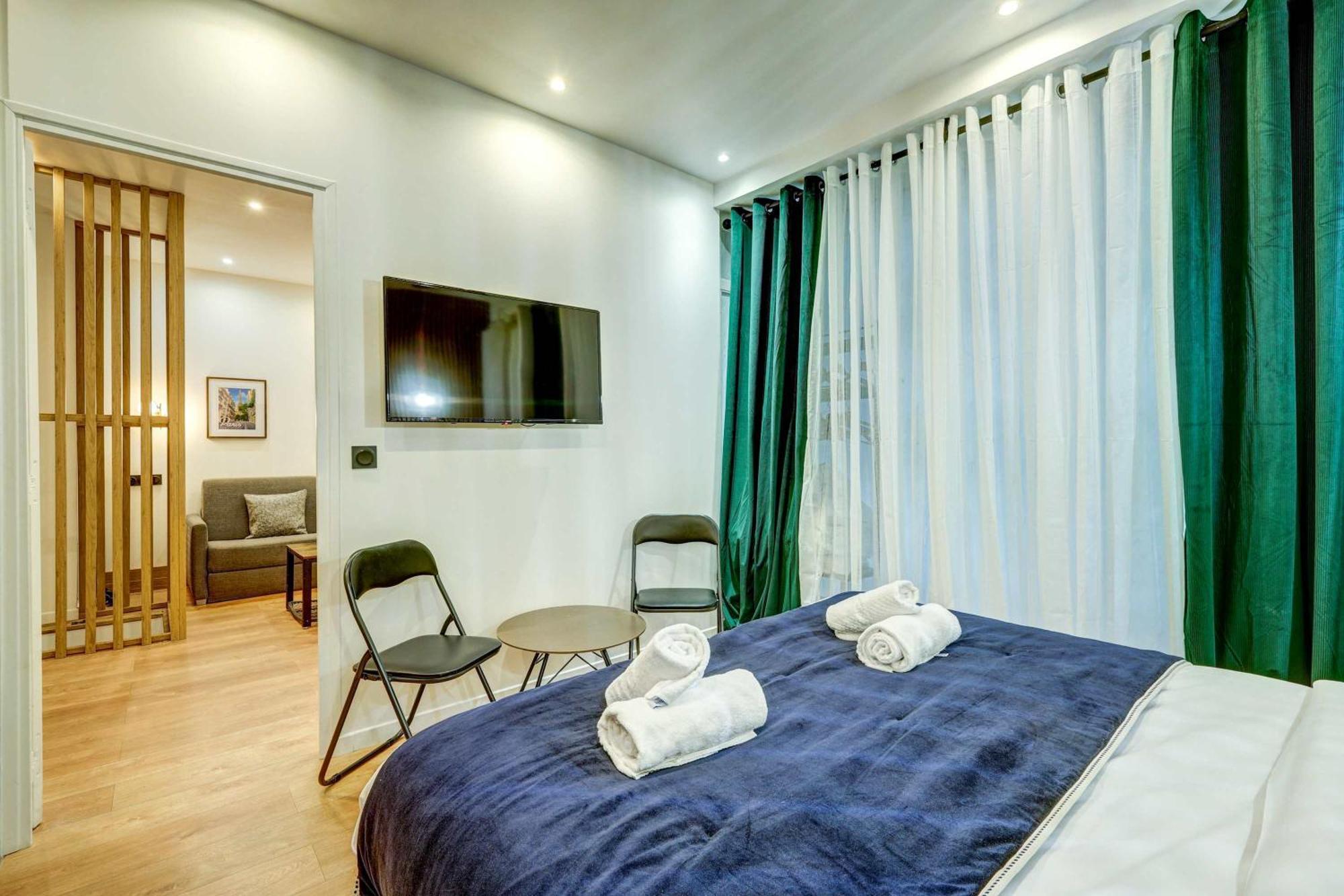 Modern And Renovated Next To Sacre-coeur Apartment *