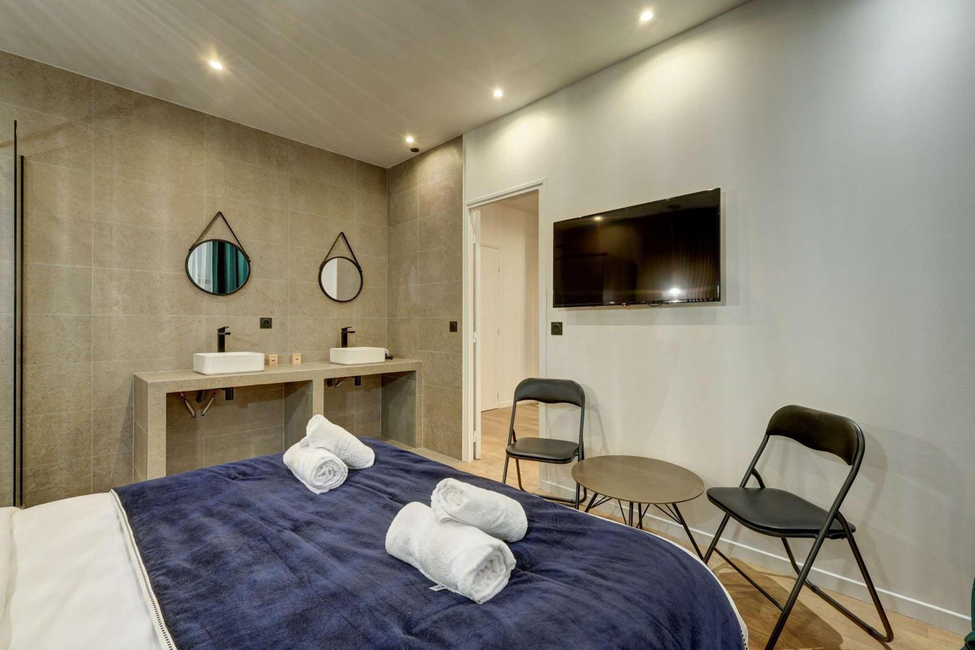 Apartment Modern And Renovated Next To Sacre-coeur