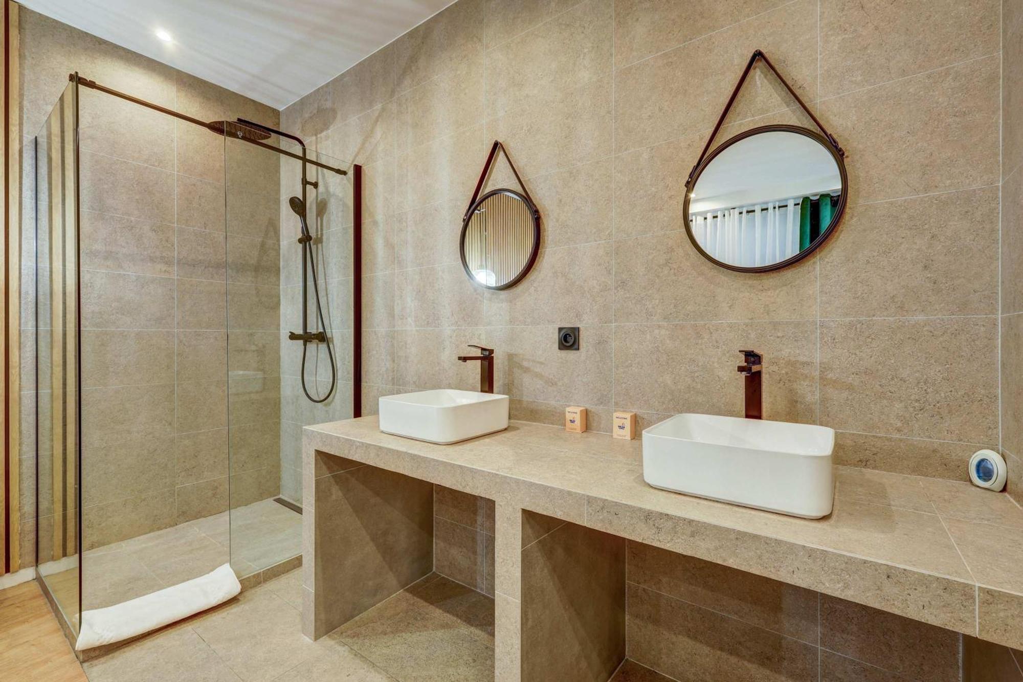 Apartment Modern And Renovated Next To Sacre-coeur Paris
