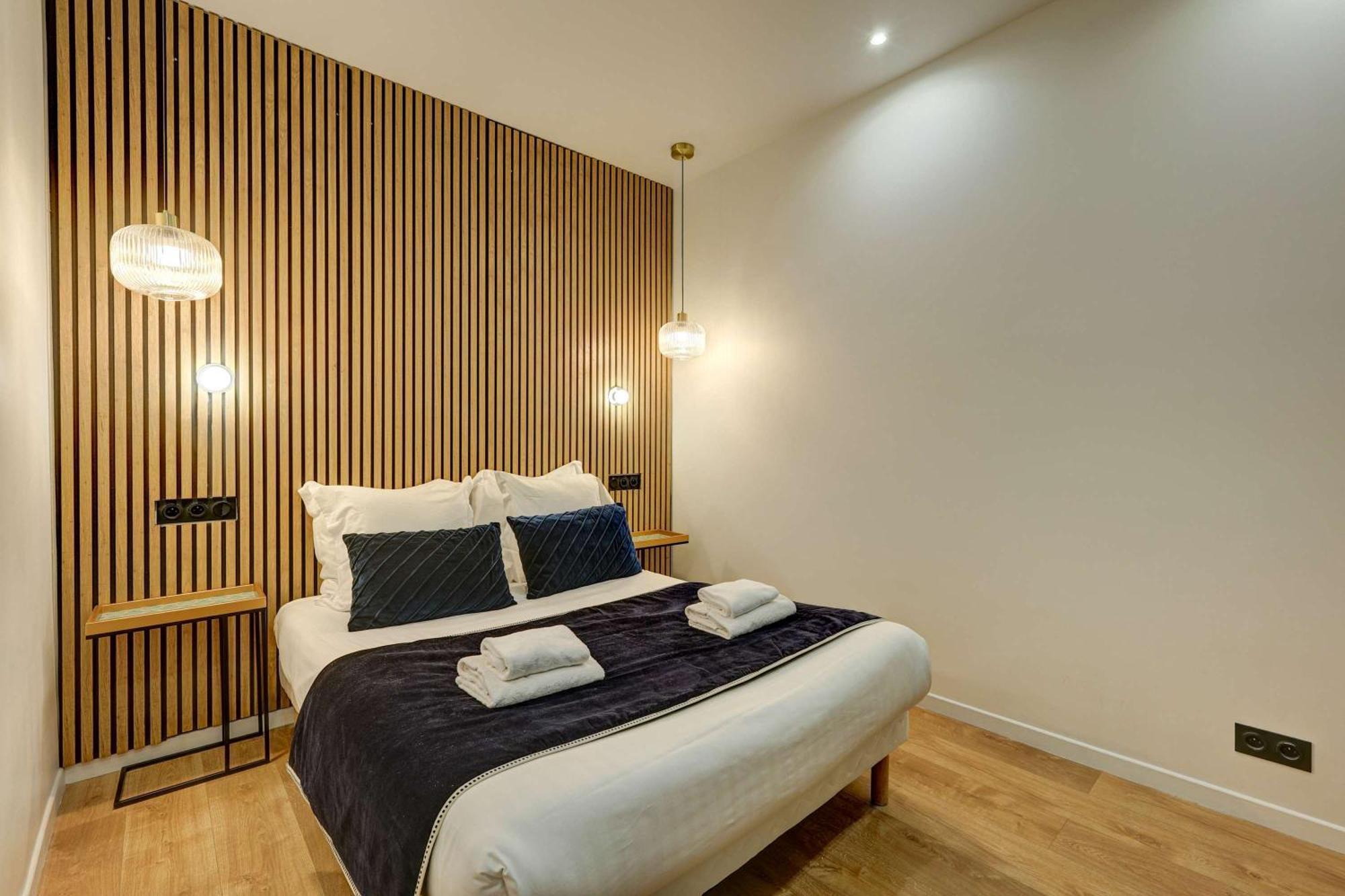 Cozy And Modern Next To Sacre-coeur Apartment Paris