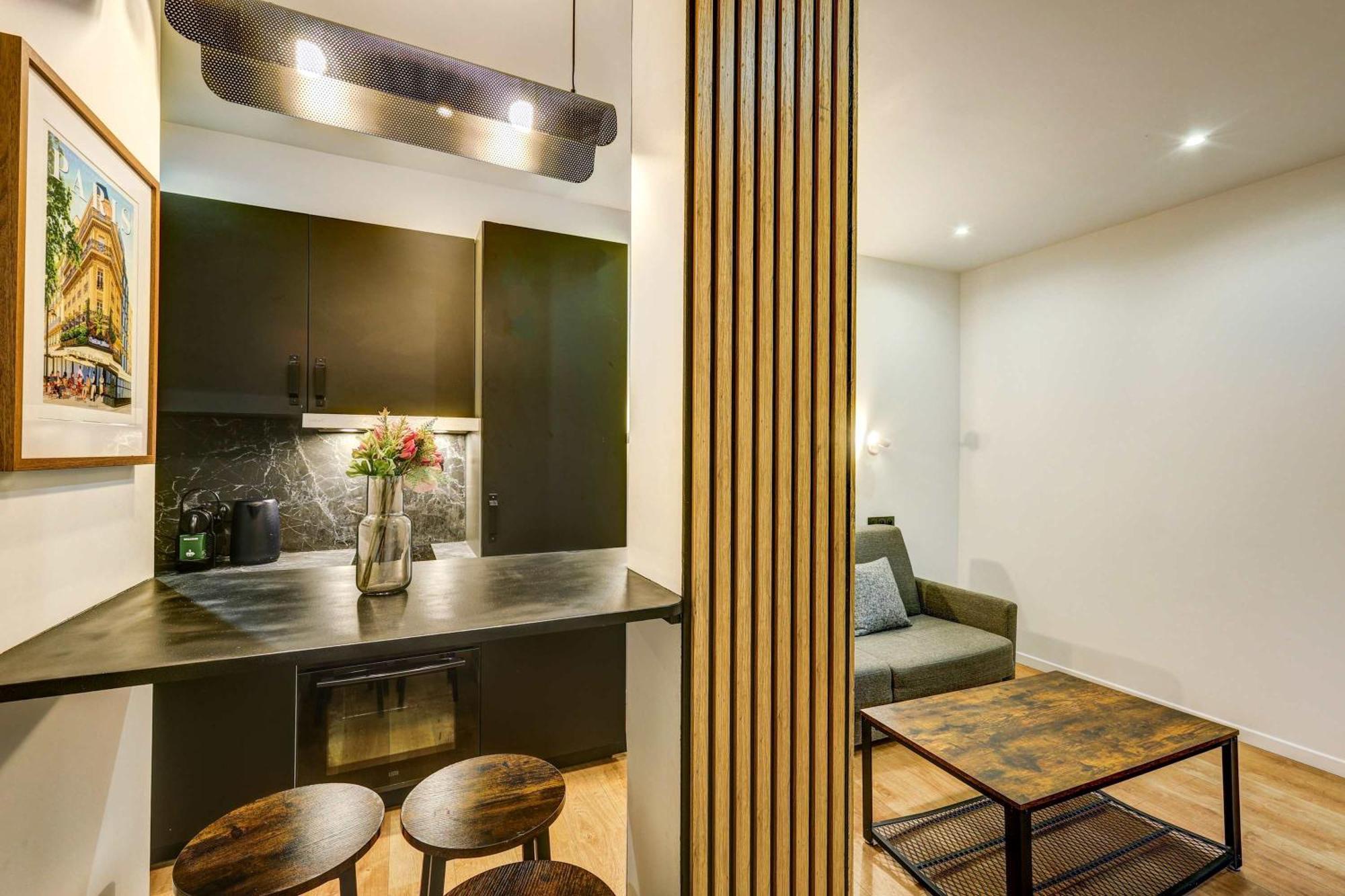 Cozy And Modern Next To Sacre-coeur *