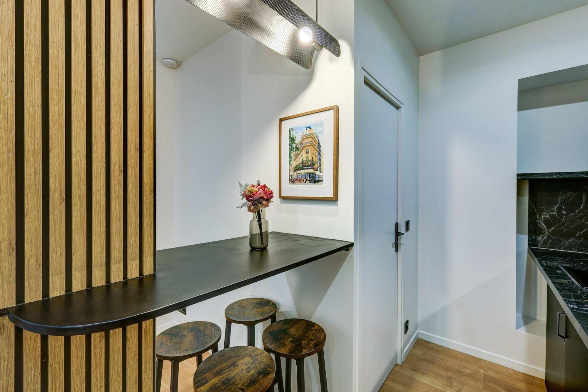 Cozy And Modern Next To Sacre-coeur * Paris