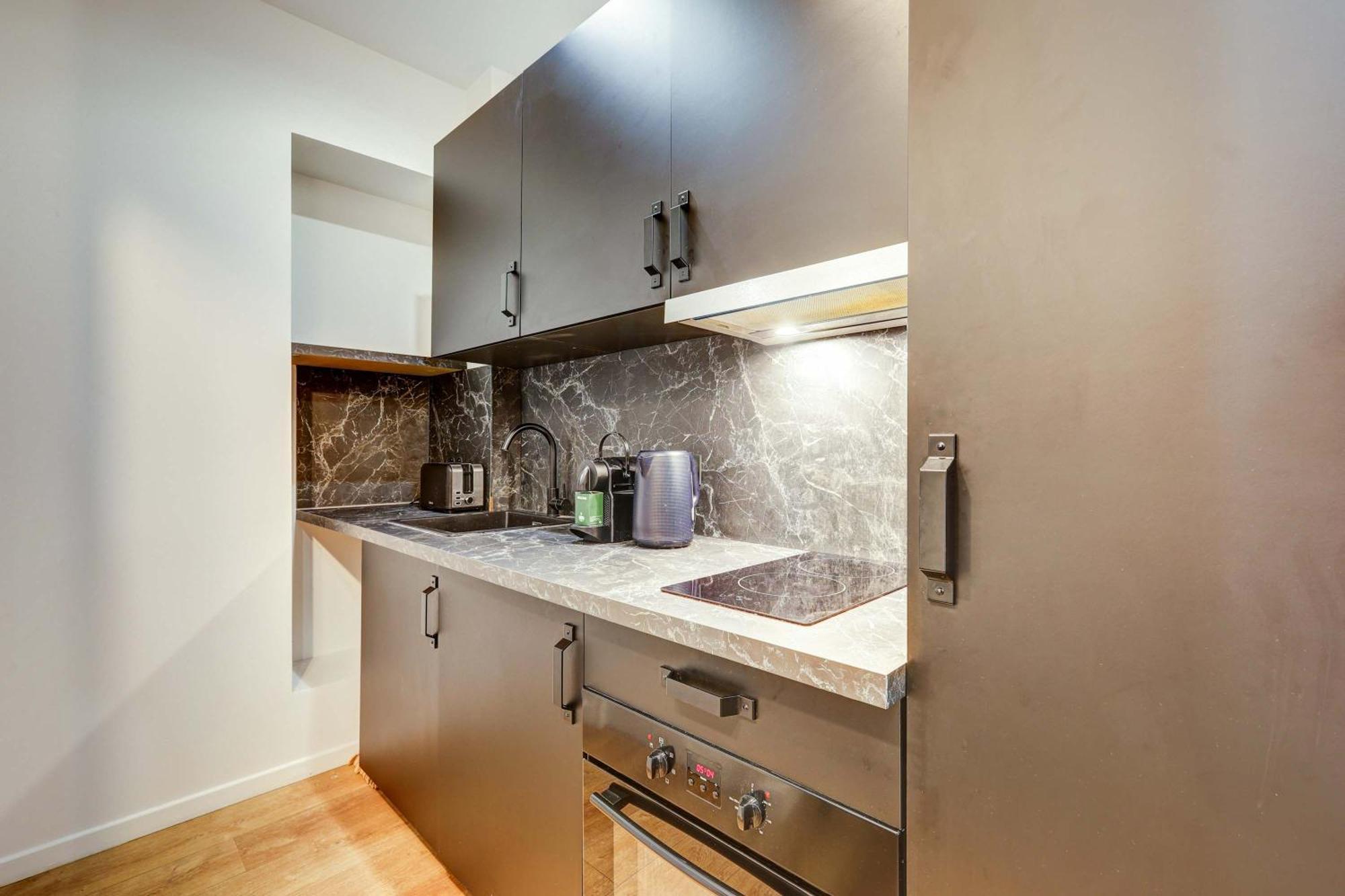Cozy And Modern Next To Sacre-coeur Apartment *