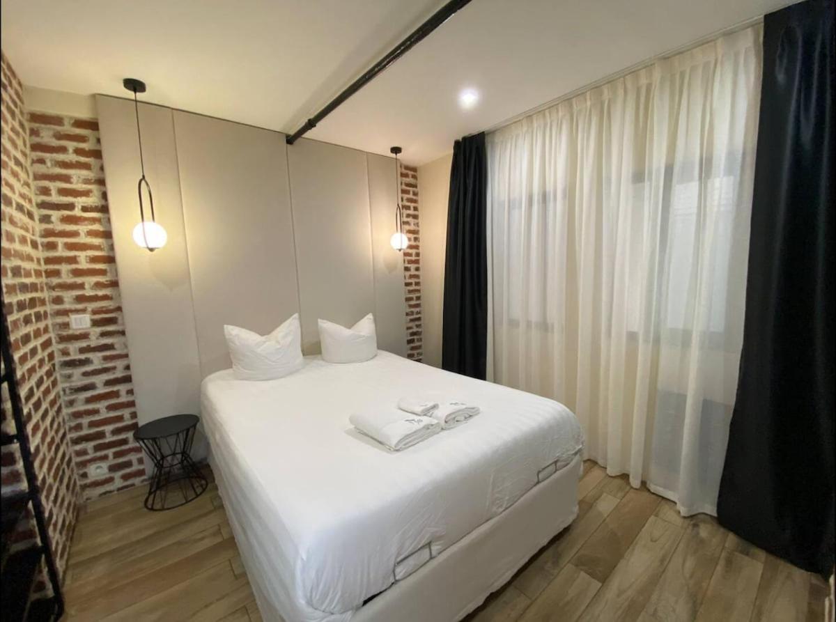 B2 Beautiful House In 7th, 2-4g By Eiffel Tower * Paris